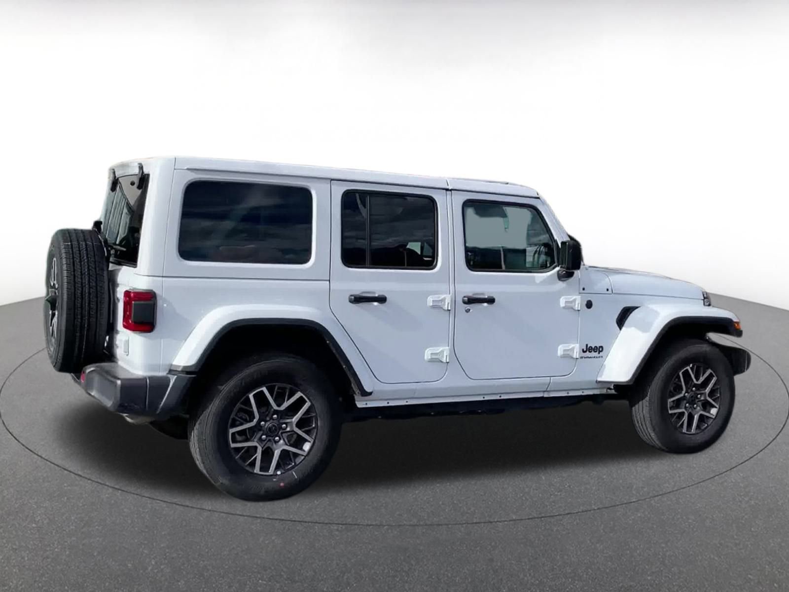 Thumbnail: 2025 Jeep Wrangler - 15