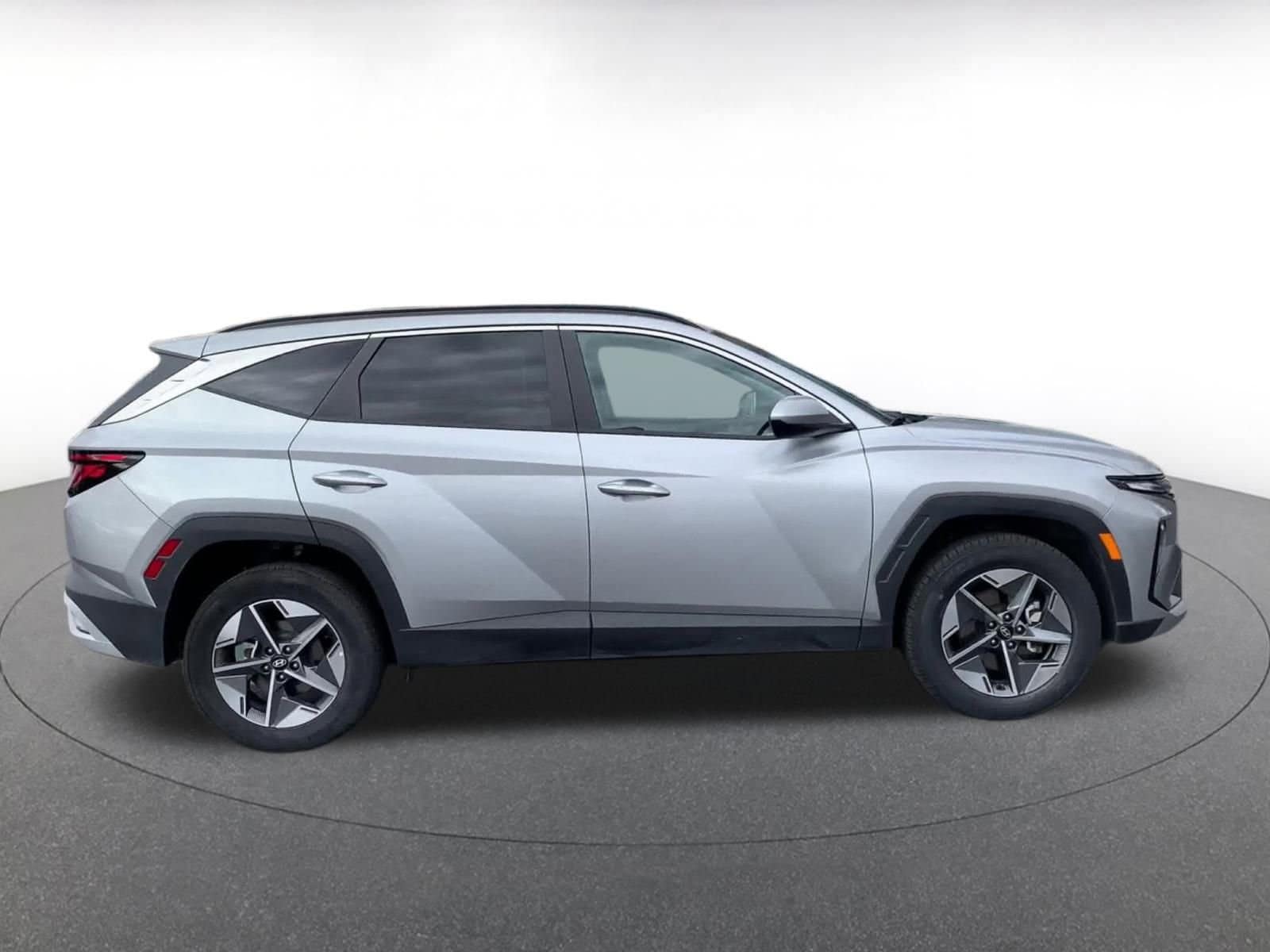 Thumbnail: 2025 Hyundai Tucson - 16