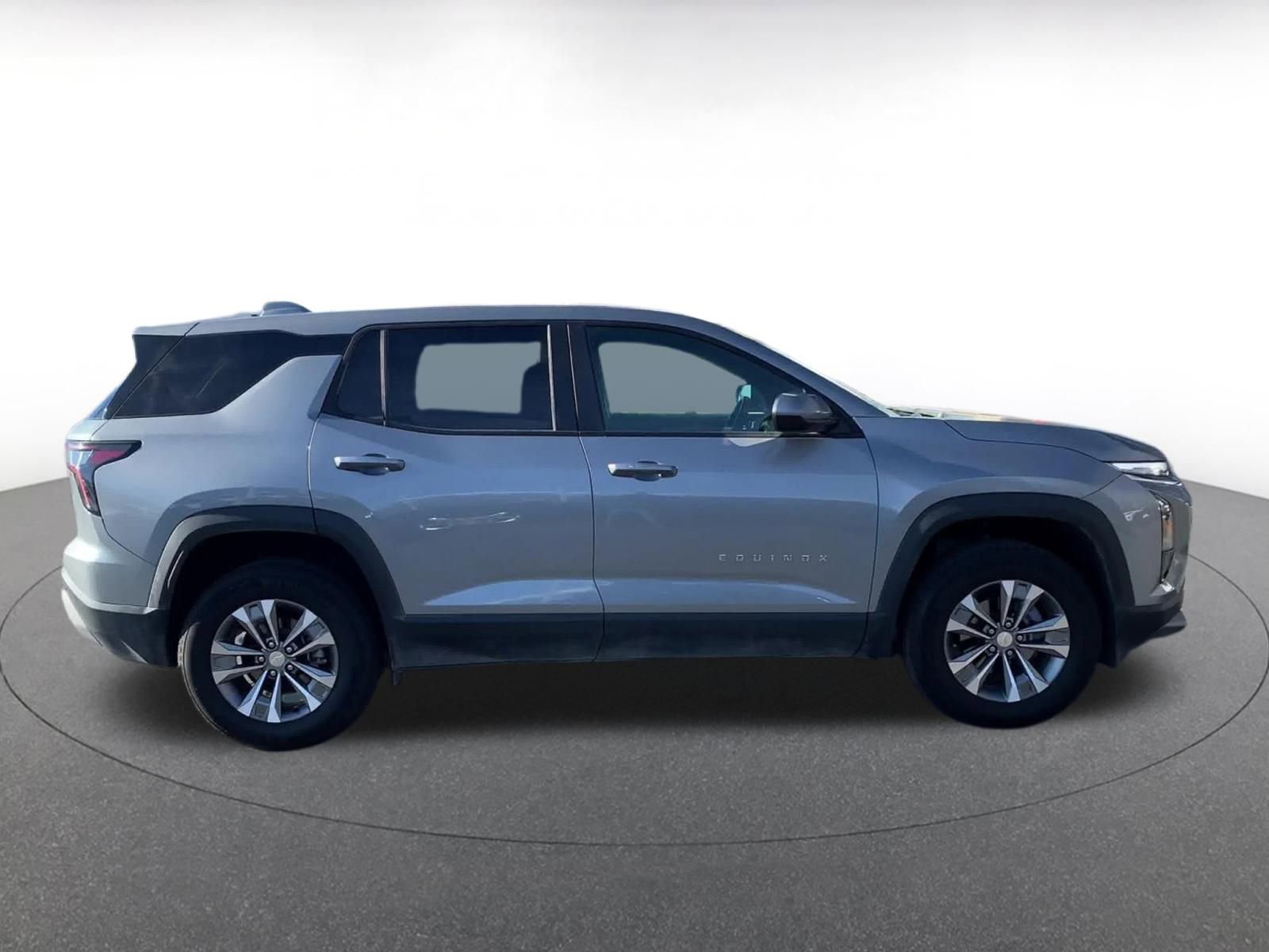 Thumbnail: 2025 Chevrolet Equinox - 16