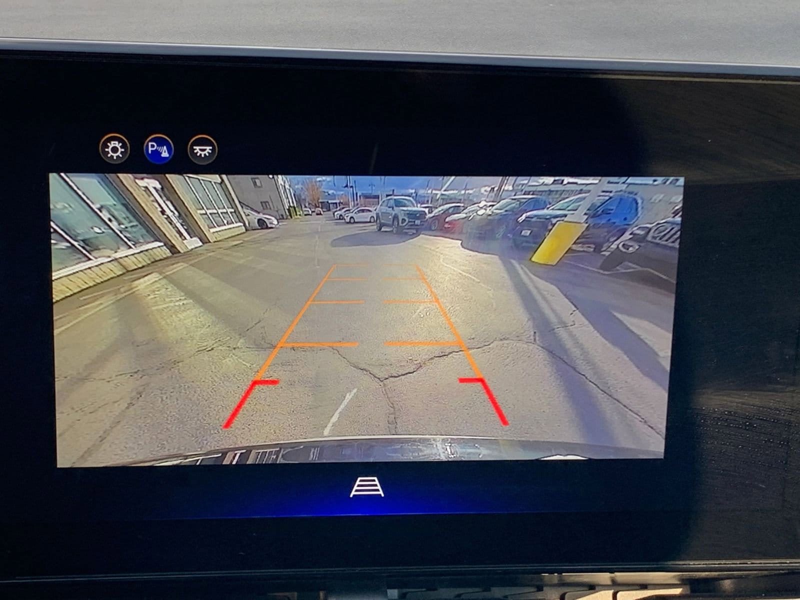 Thumbnail: 2025 Chevrolet Equinox - 17