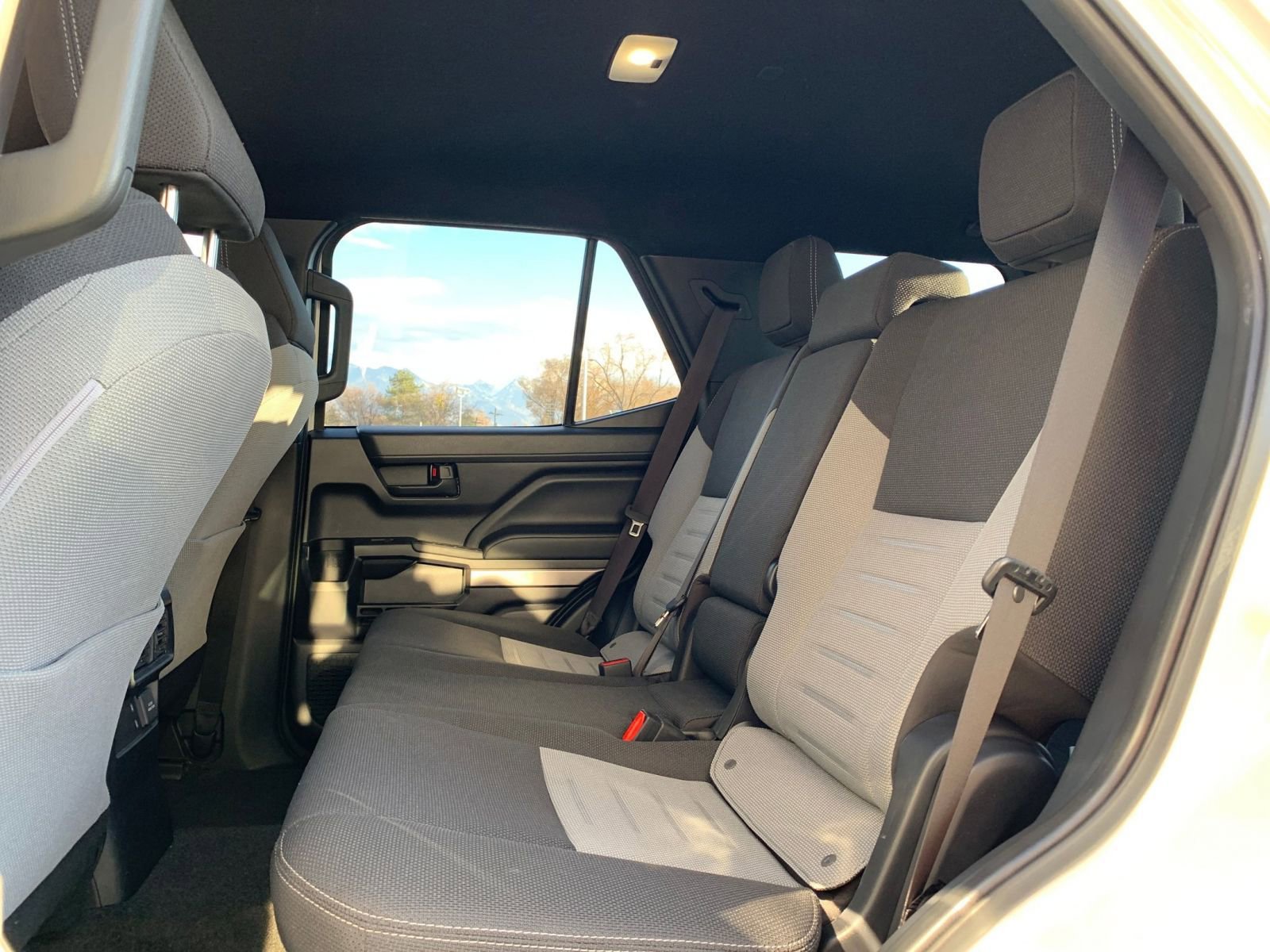 Thumbnail: 2025 Toyota 4Runner - 25