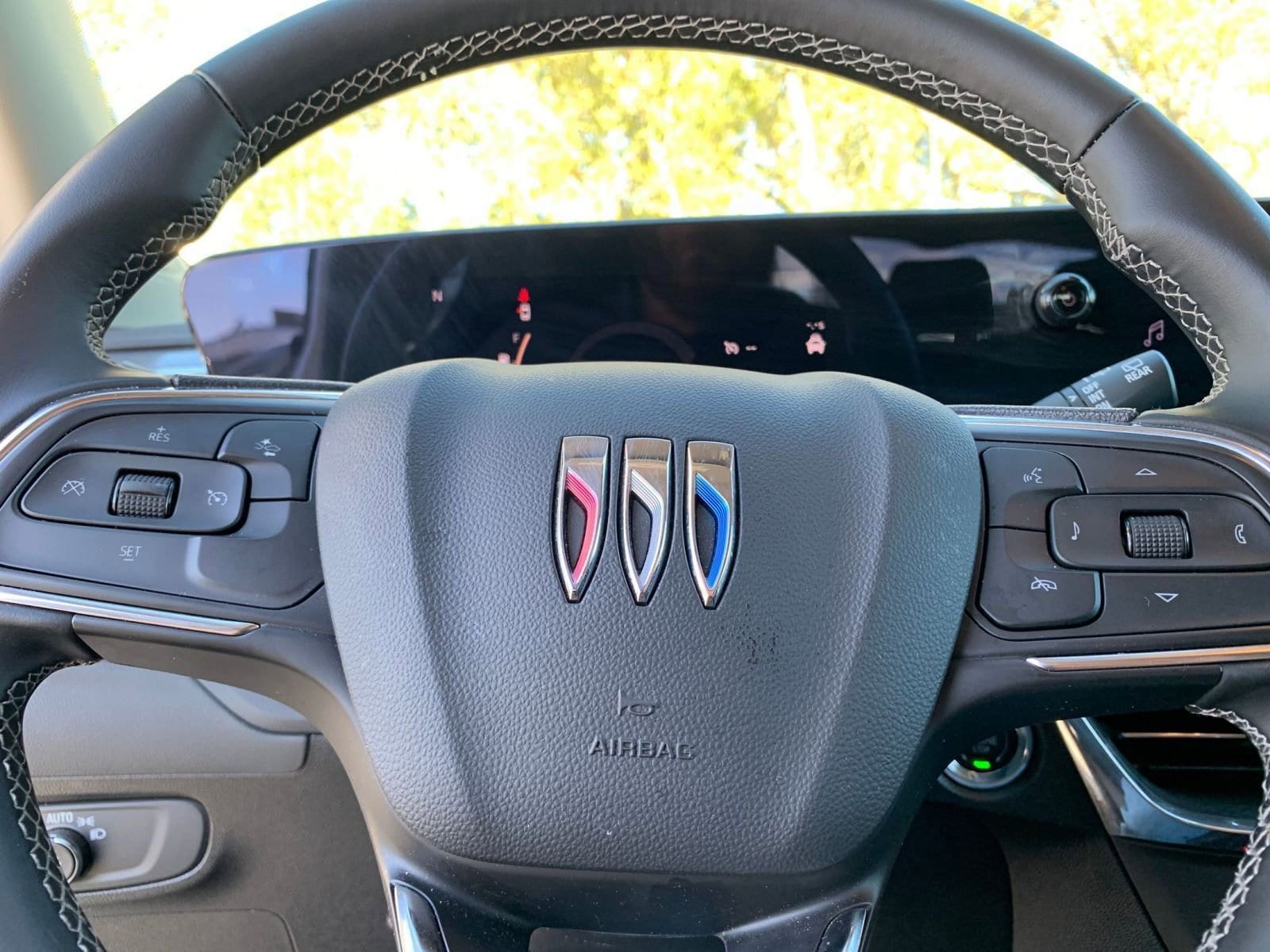 Thumbnail: 2025 Buick Encore GX - 25