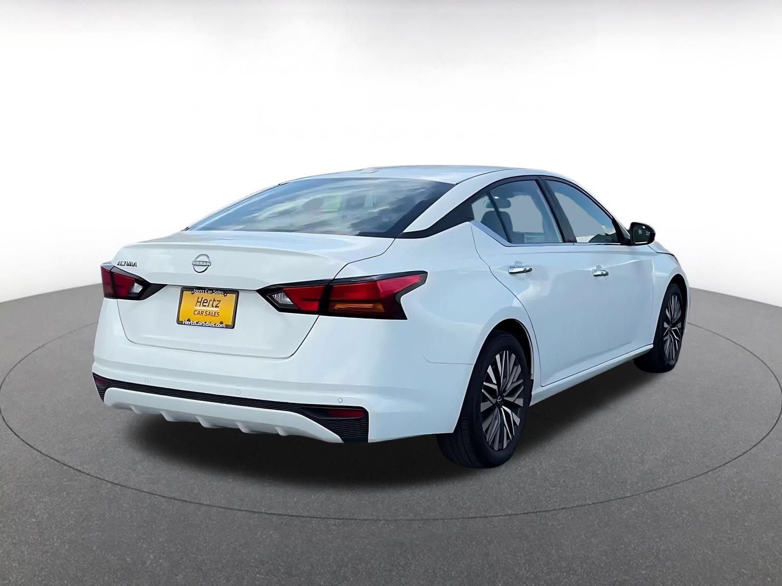 Thumbnail: 2025 Nissan Altima - 11