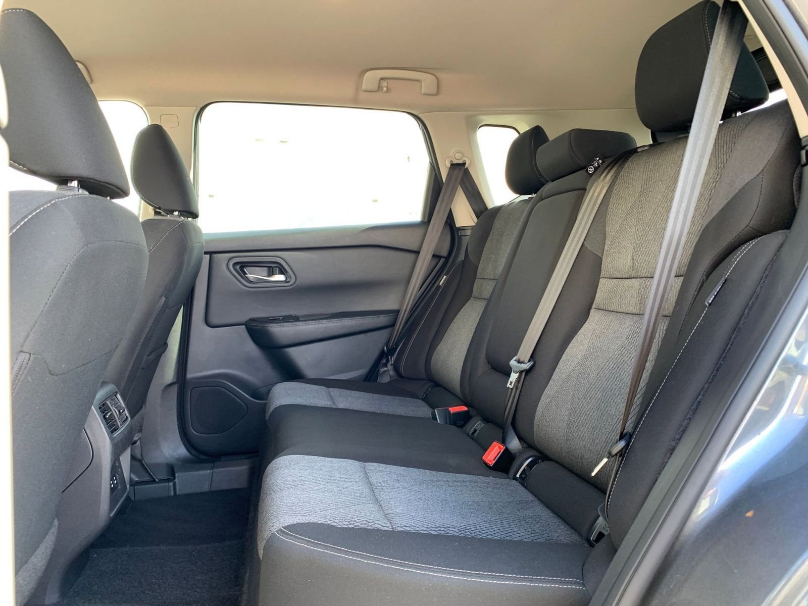 Thumbnail: 2025 Nissan Rogue - 28