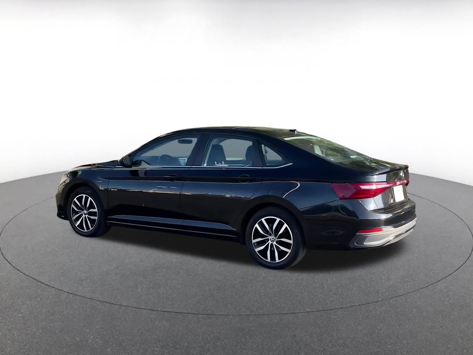 Thumbnail: 2025 Volkswagen Jetta - 10