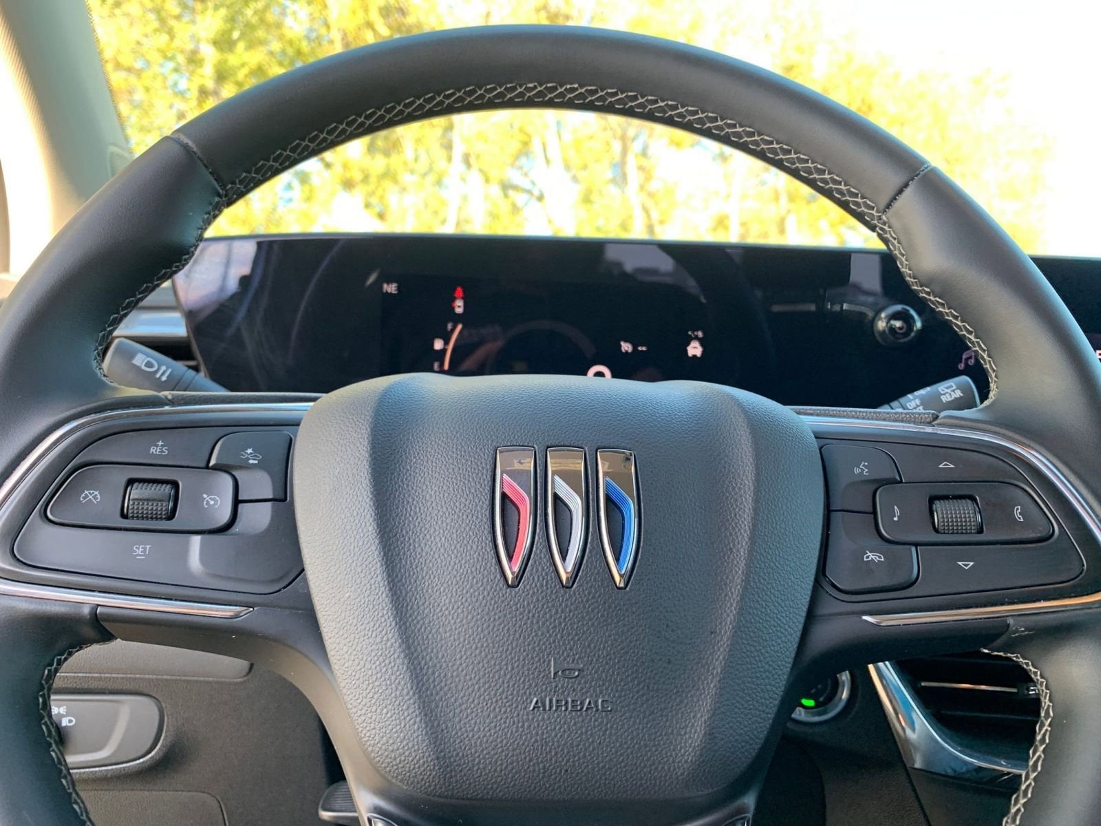 Thumbnail: 2025 Buick Encore GX - 25