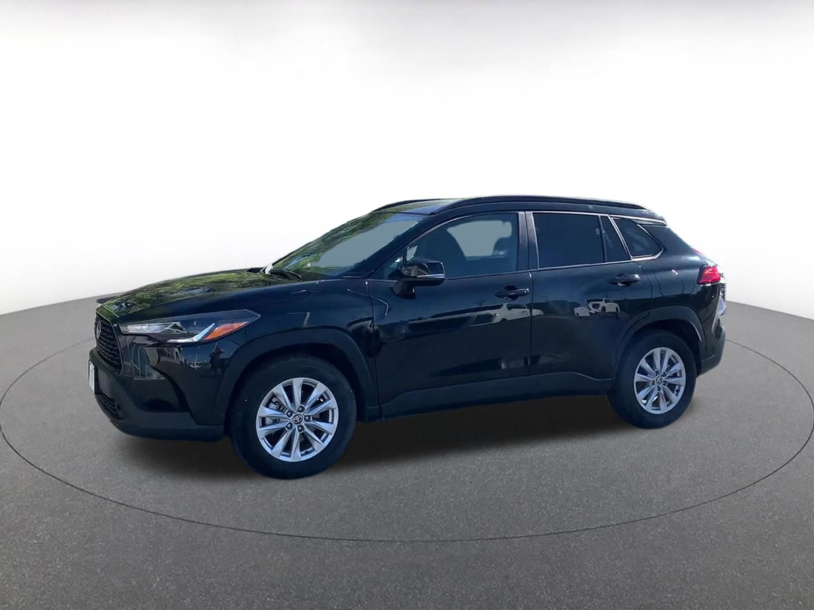 Thumbnail: 2025 Toyota Corolla Cross - 7