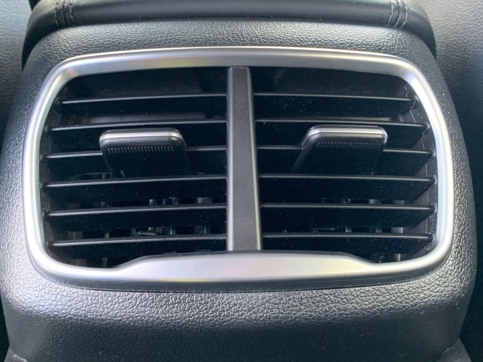 Thumbnail: 2020 Hyundai Santa Fe - 24