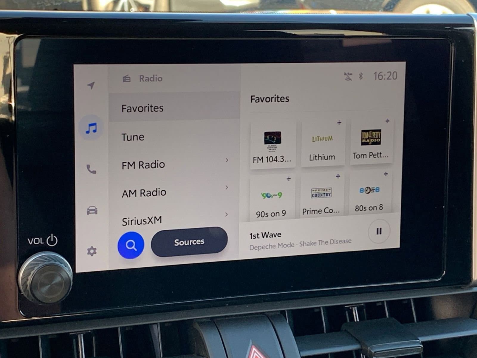 Thumbnail: 2025 Toyota RAV4 - 21