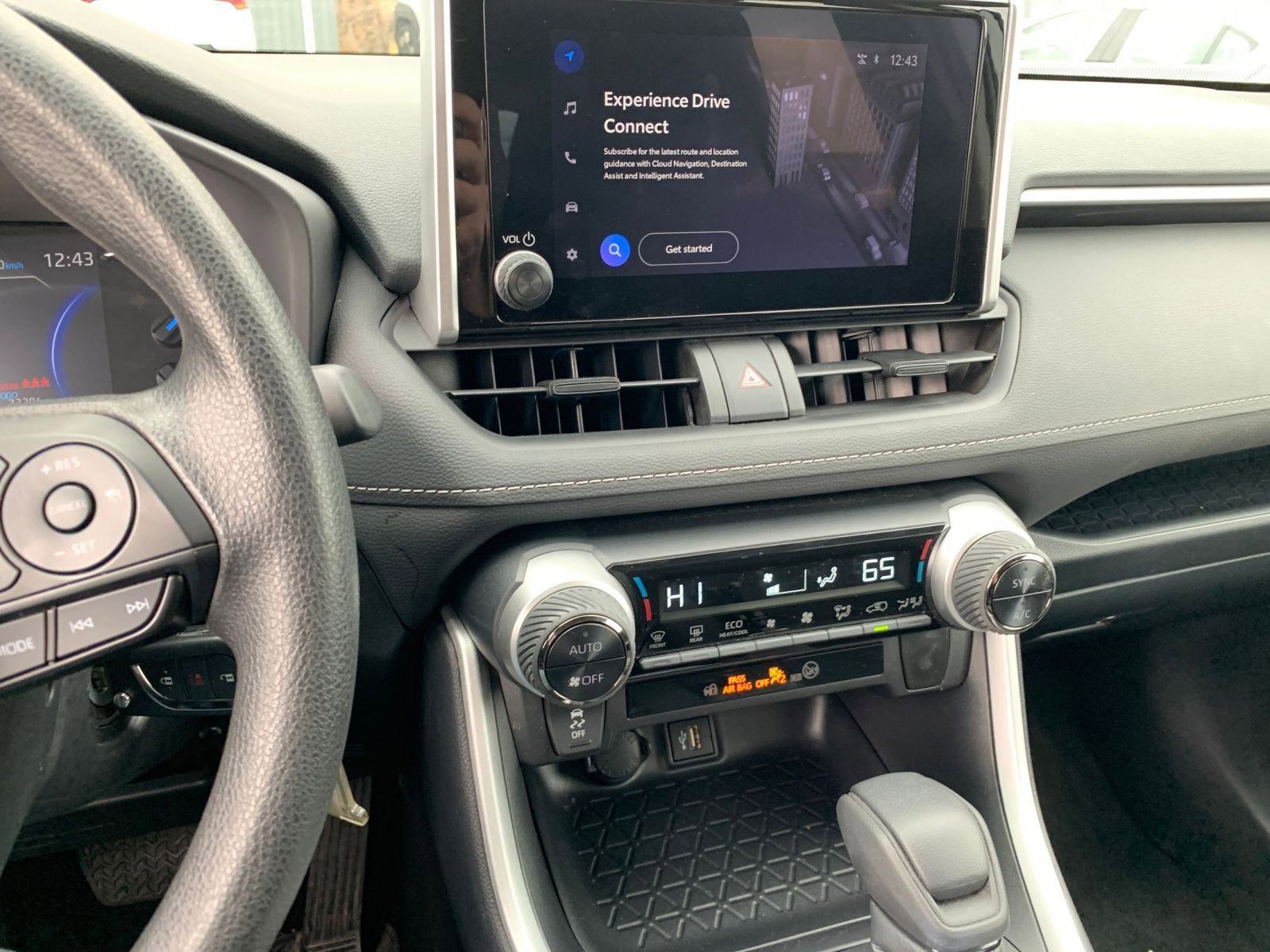 Thumbnail: 2025 Toyota RAV4 - 18