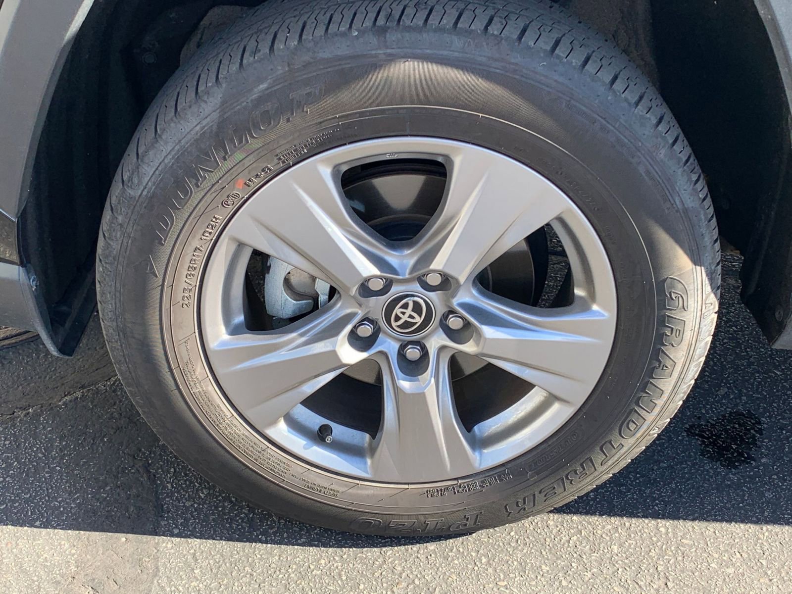 Thumbnail: 2025 Toyota RAV4 - 30