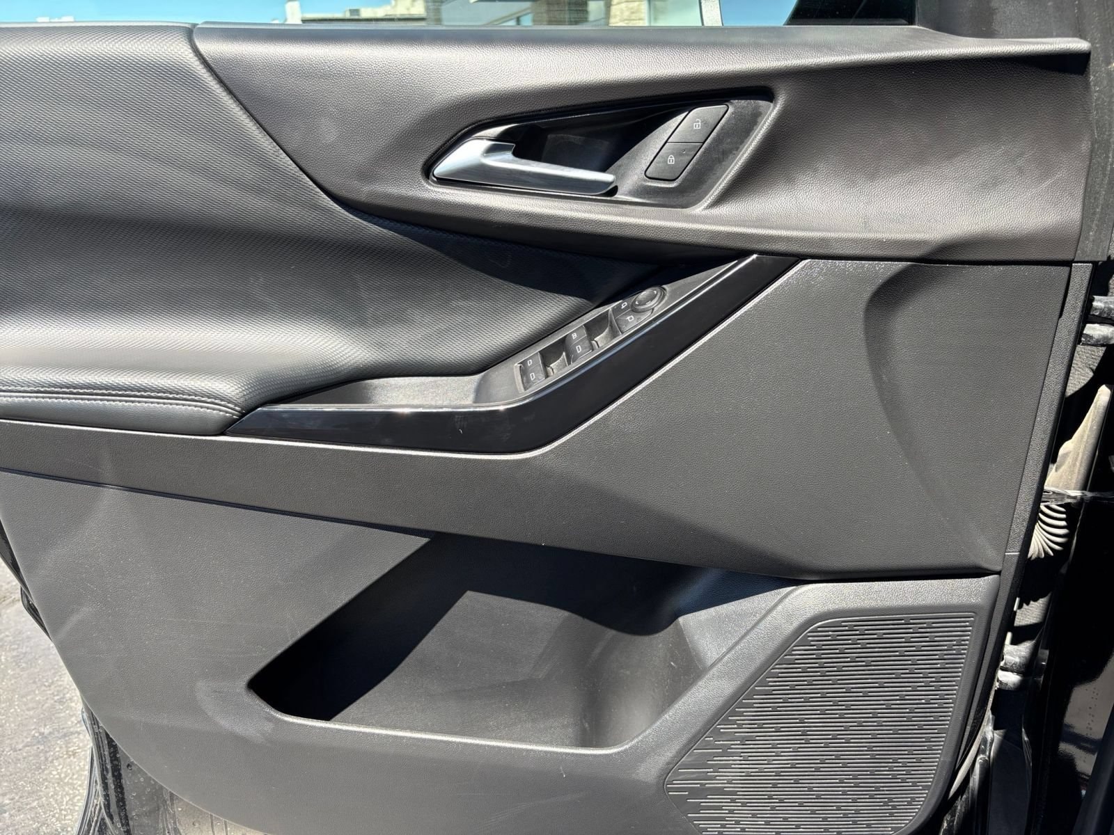 Thumbnail: 2025 Chevrolet Equinox - 18