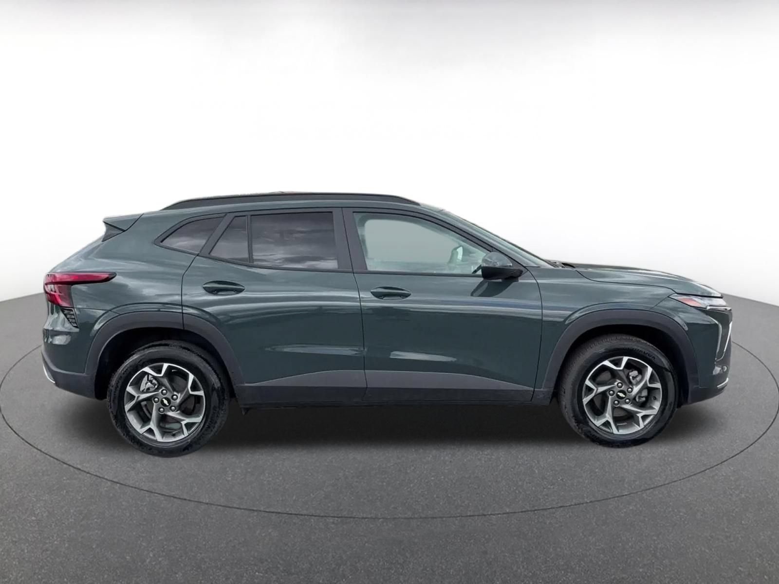 Thumbnail: 2025 Chevrolet Trax - 13
