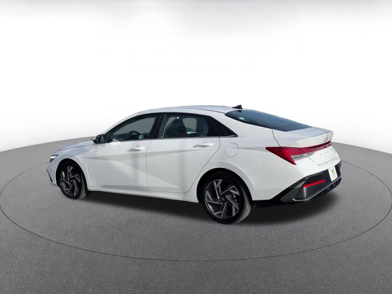 Thumbnail: 2025 Hyundai Elantra - 10