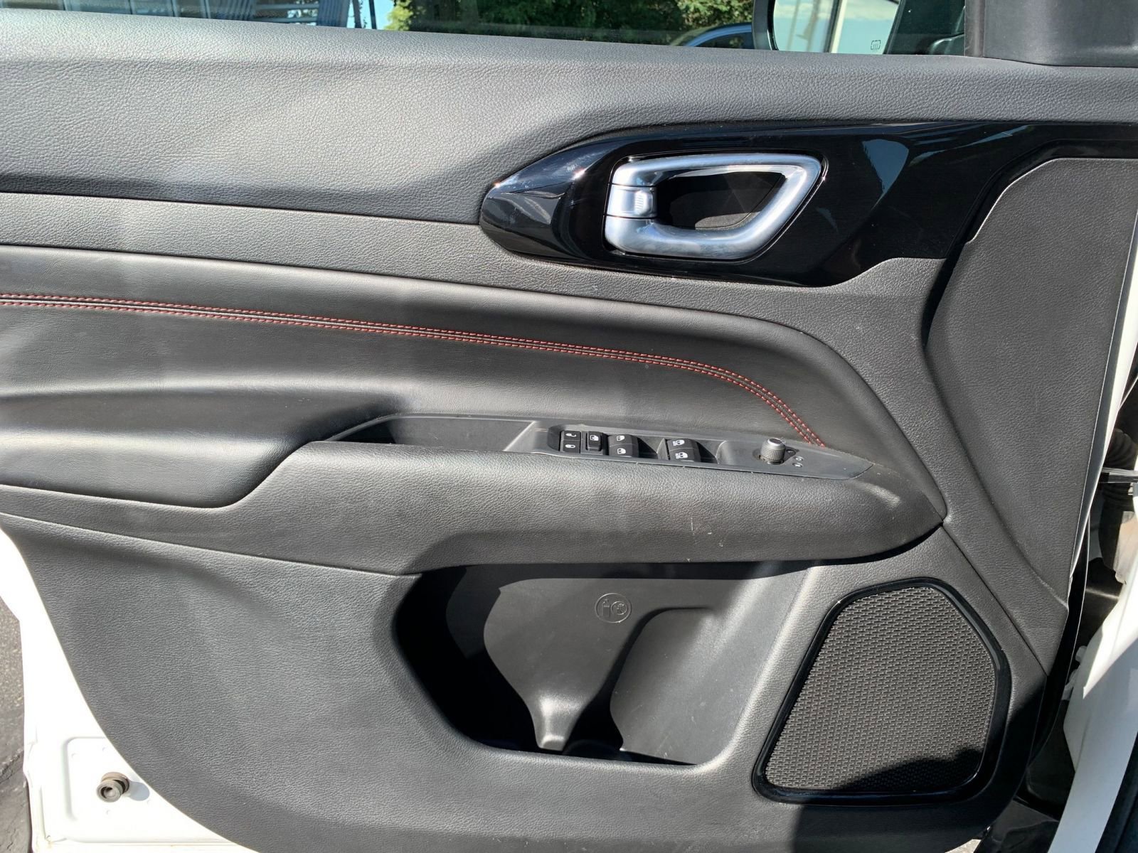 Thumbnail: 2025 Jeep Compass - 20