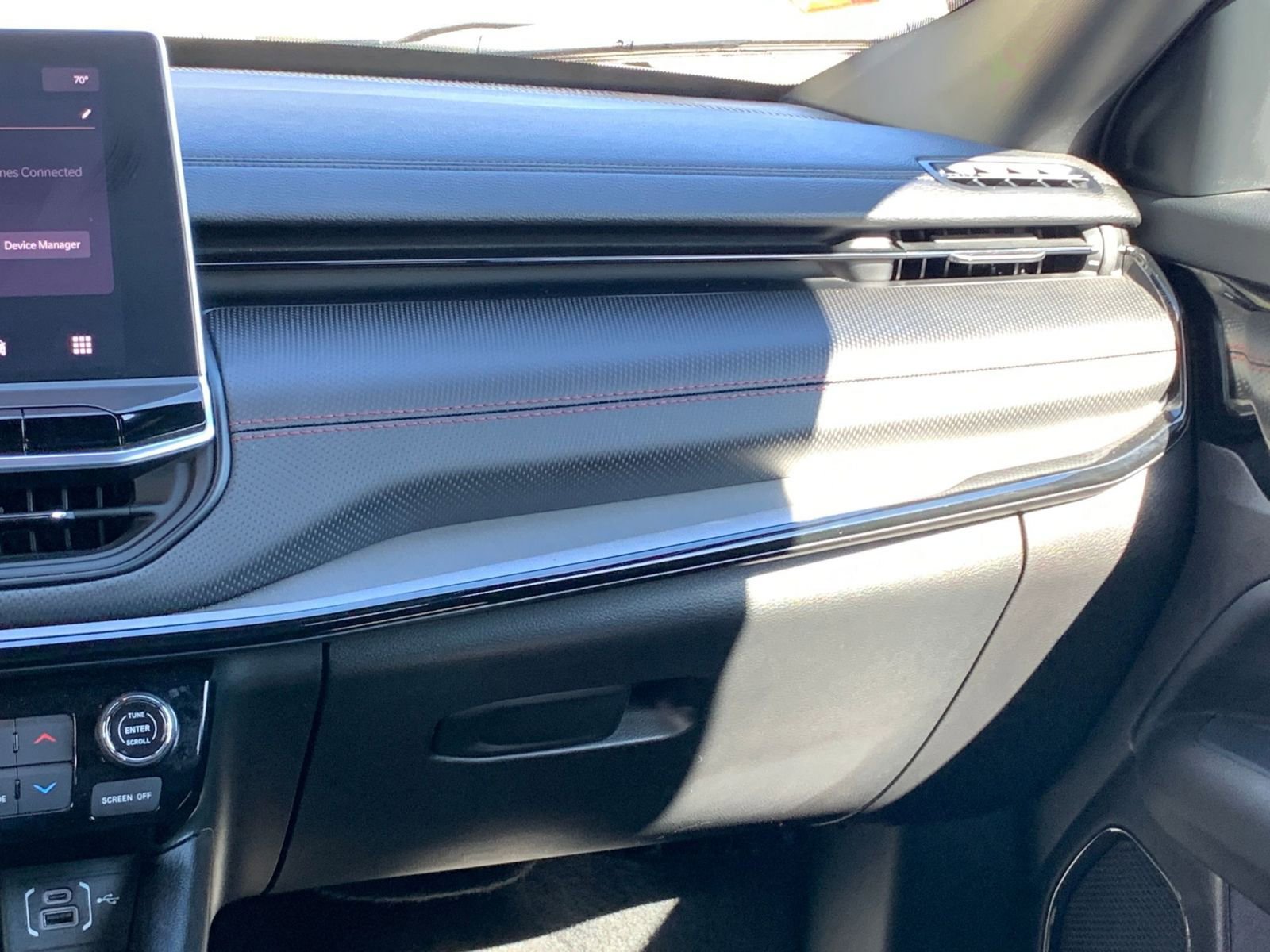 Thumbnail: 2025 Jeep Compass - 34