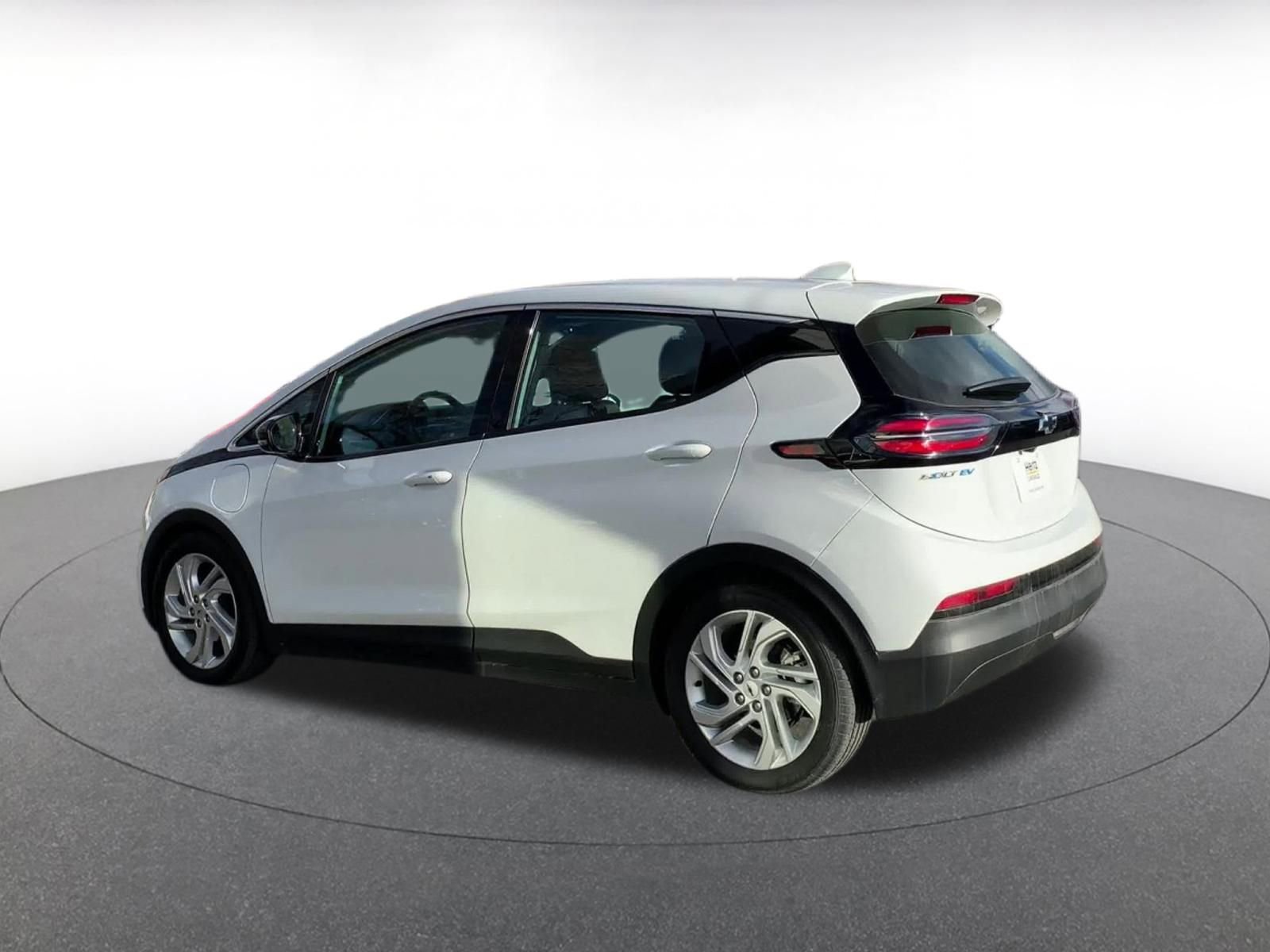 2022 Chevrolet Bolt EV 1LT 10
