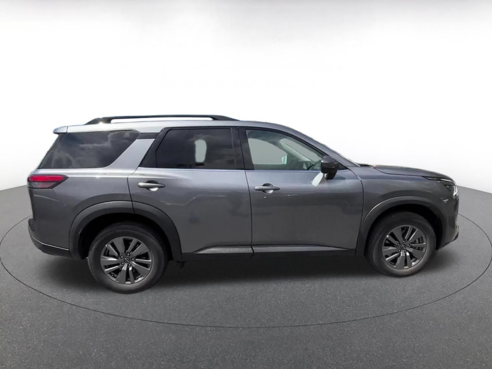 Thumbnail: 2025 Nissan Pathfinder - 15
