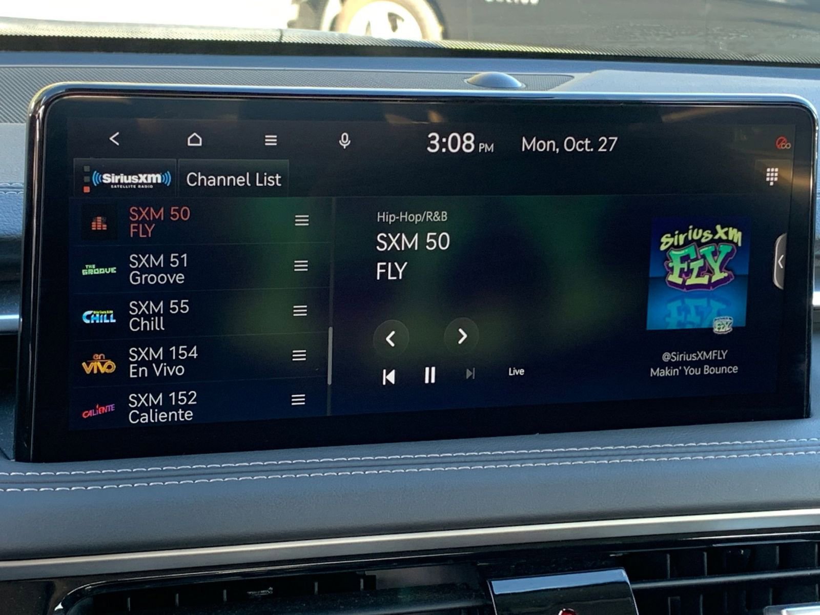 Thumbnail: 2025 Genesis G70 - 21