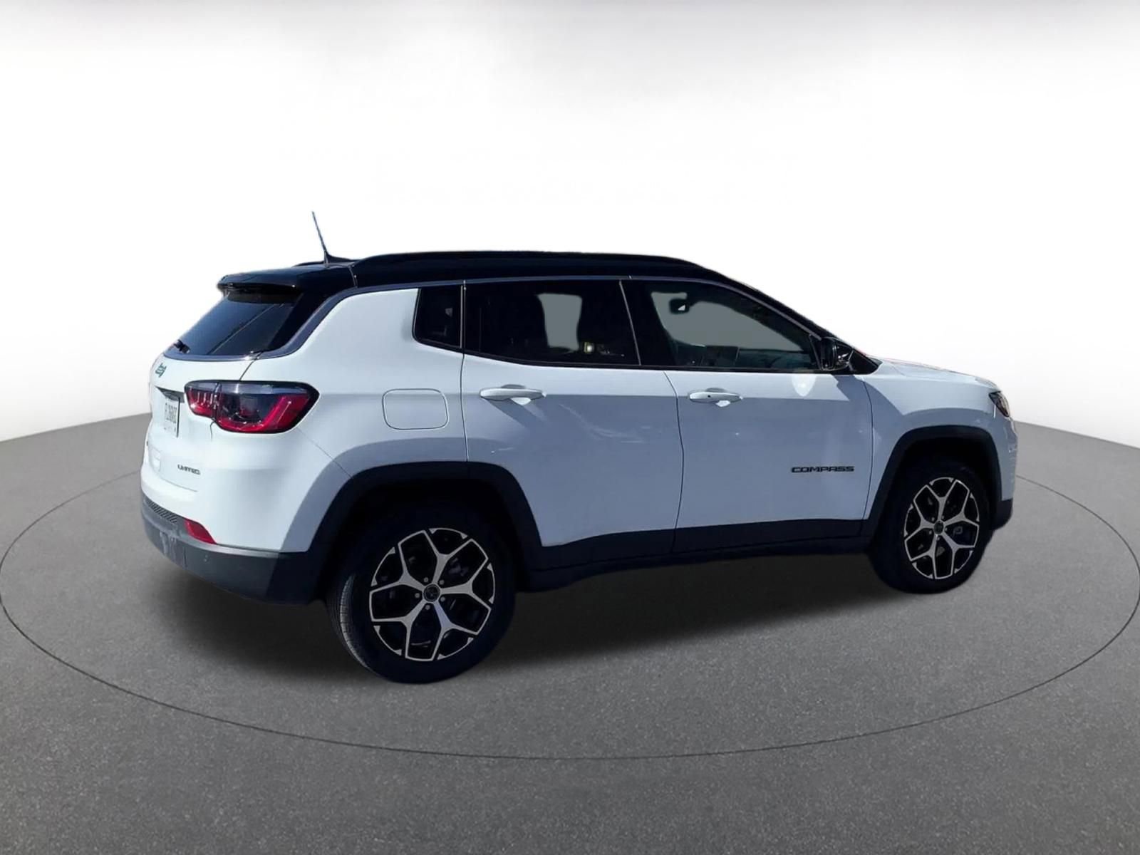 Thumbnail: 2025 Jeep Compass - 15