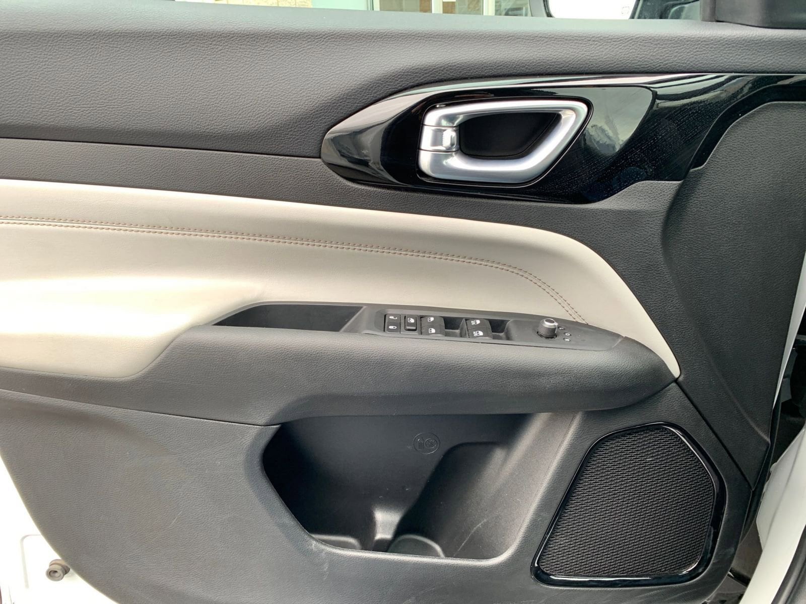 Thumbnail: 2025 Jeep Compass - 18