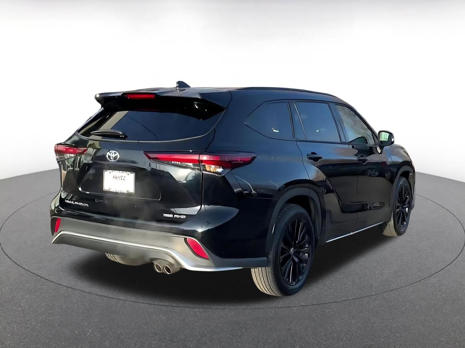 Thumbnail: 2025 Toyota Highlander - 14