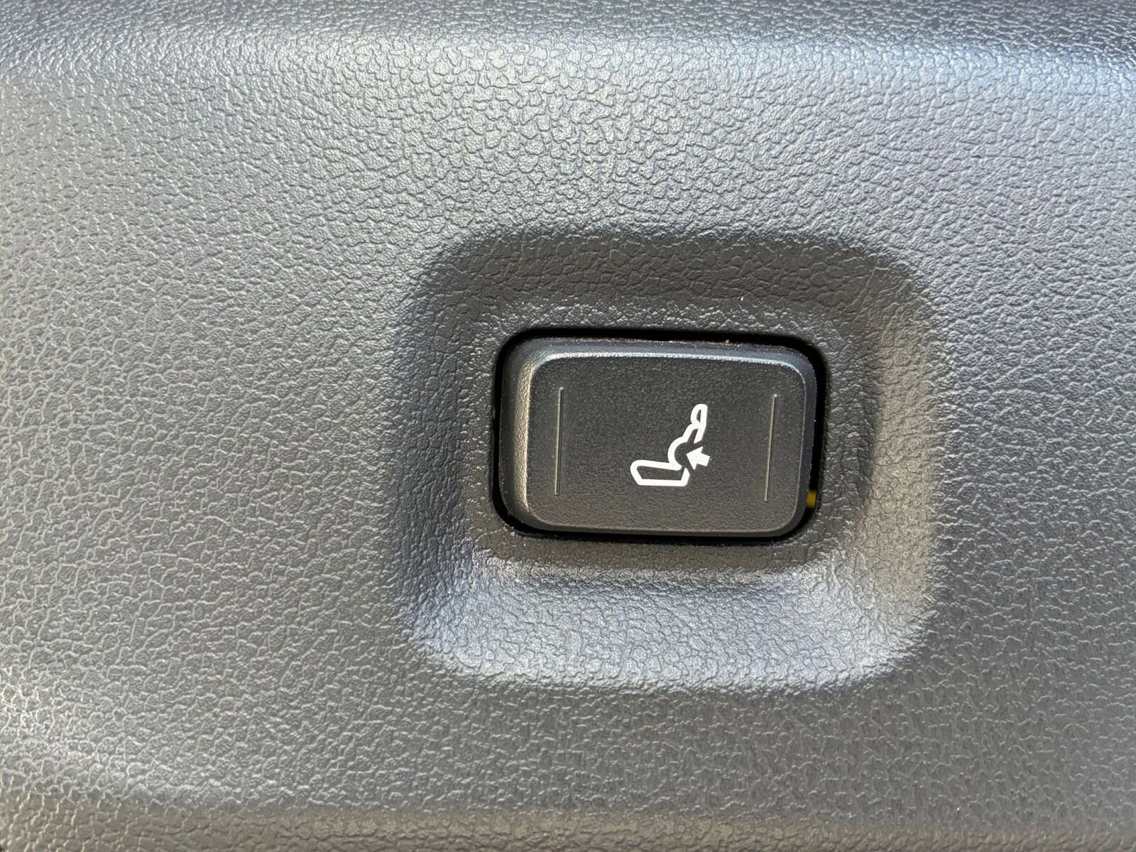 Thumbnail: 2025 Toyota Tacoma - 22