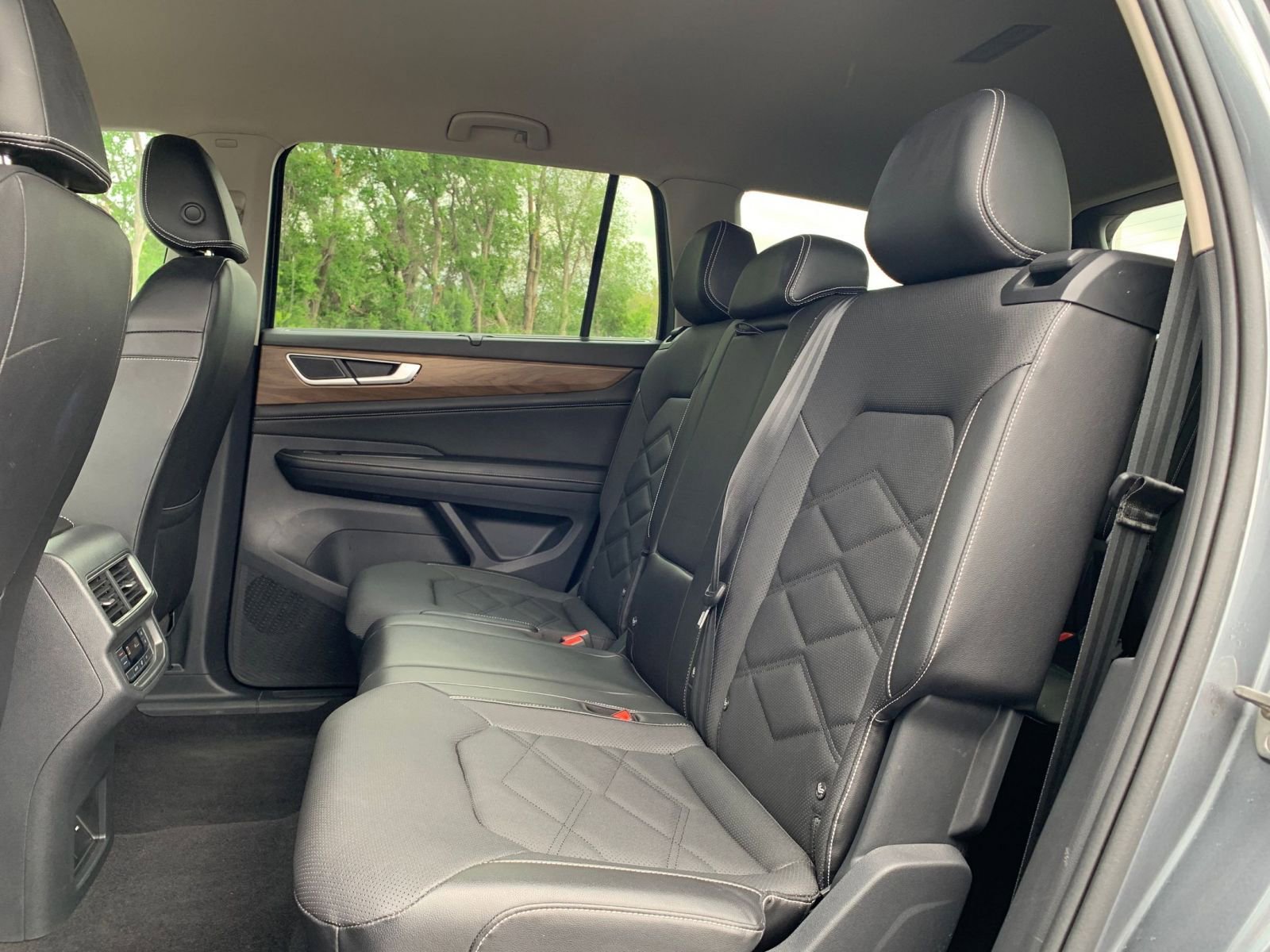 Thumbnail: 2024 Volkswagen Atlas - 25