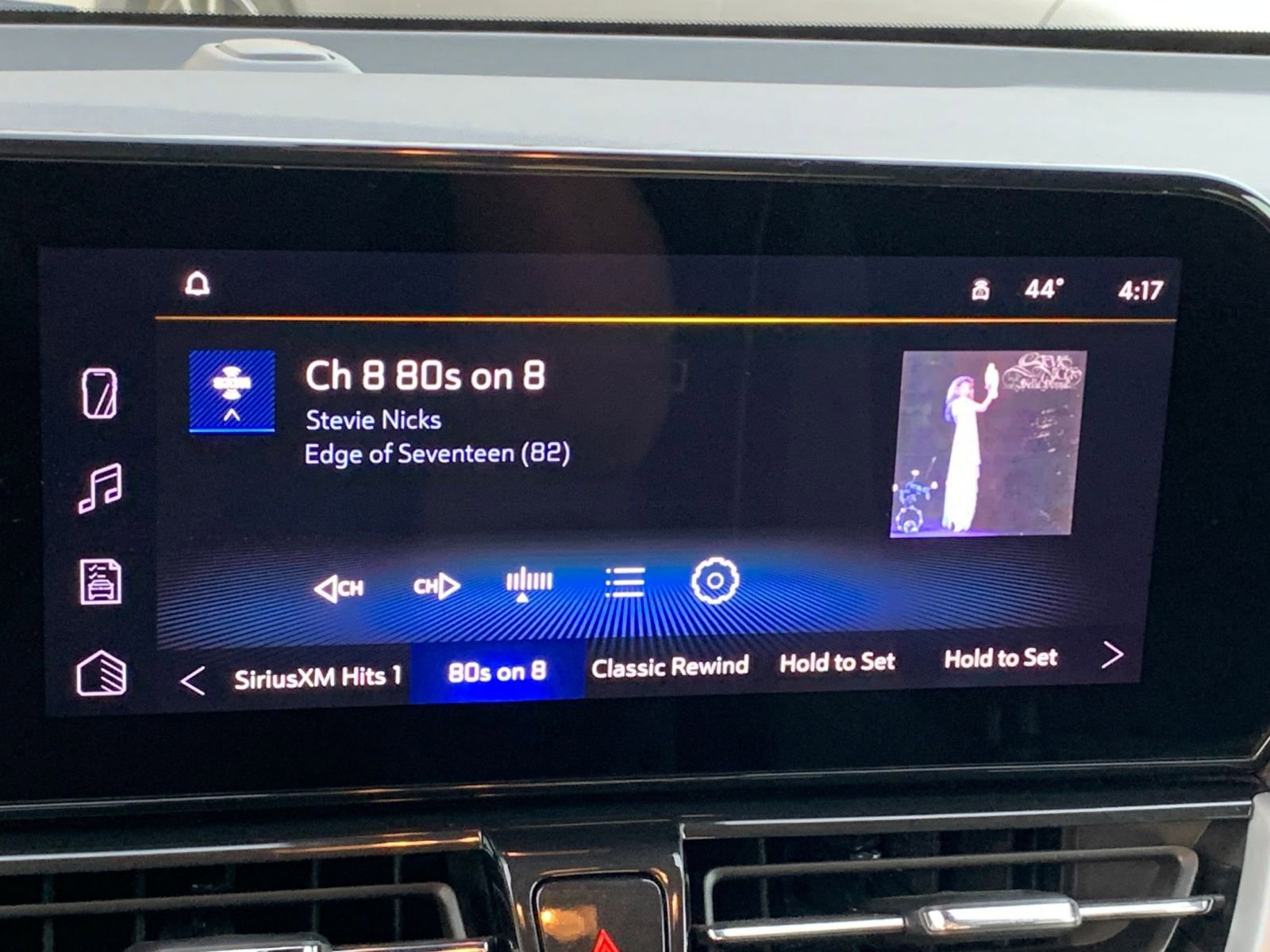 Thumbnail: 2025 Chevrolet TrailBlazer - 21