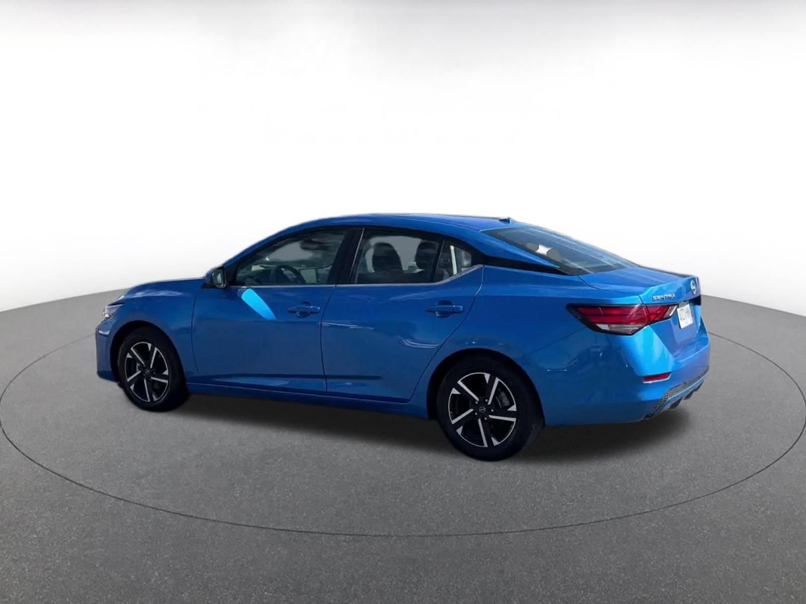 Thumbnail: 2025 Nissan Sentra - 9
