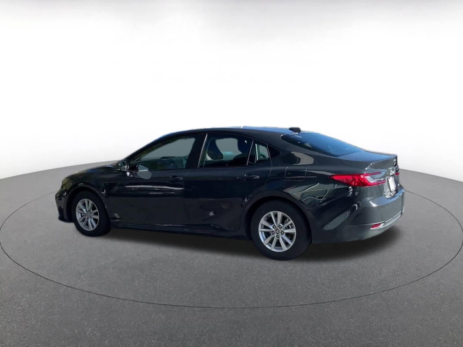 Thumbnail: 2025 Toyota Camry - 10