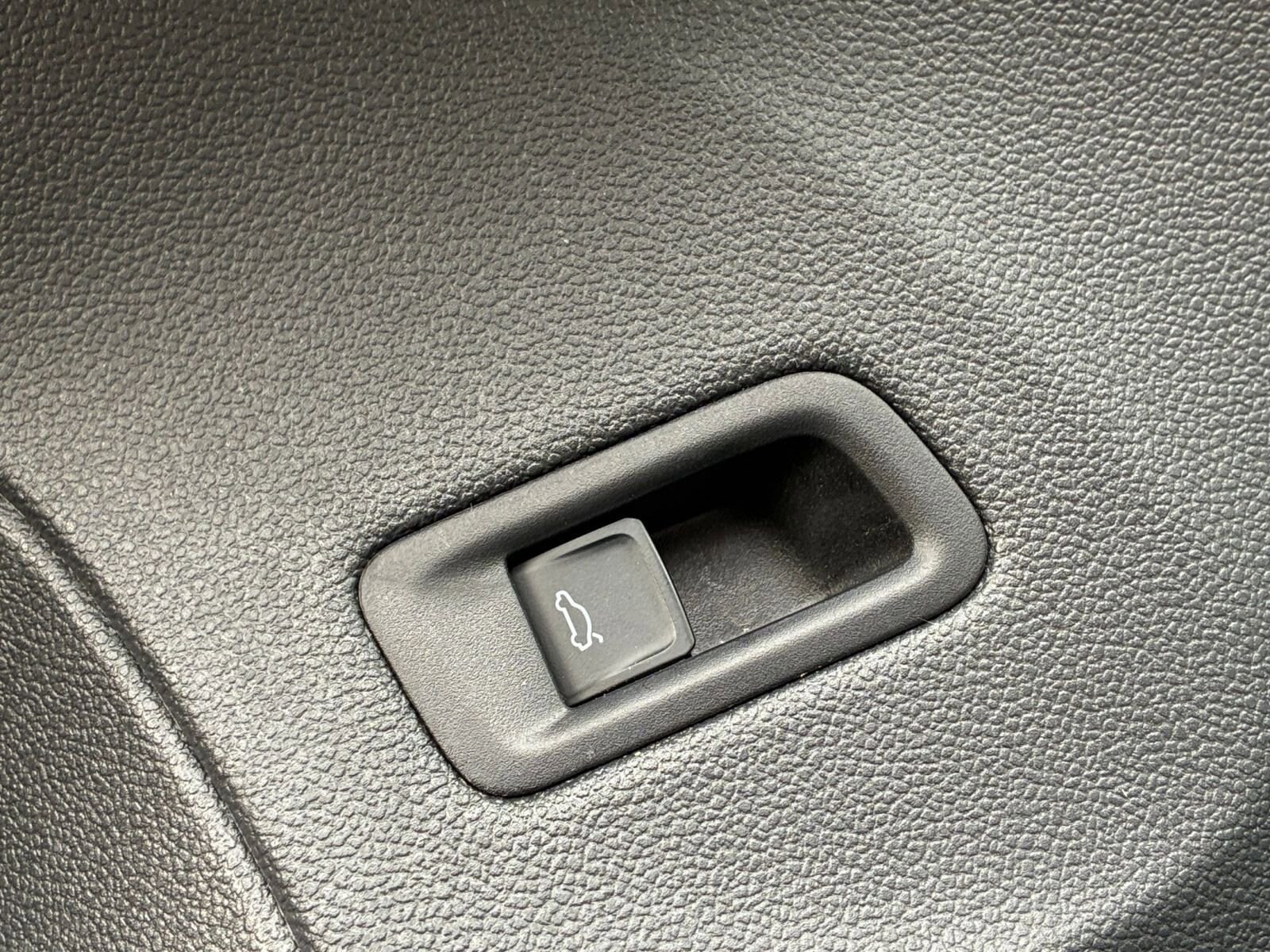 Thumbnail: 2025 Volkswagen Atlas - 23