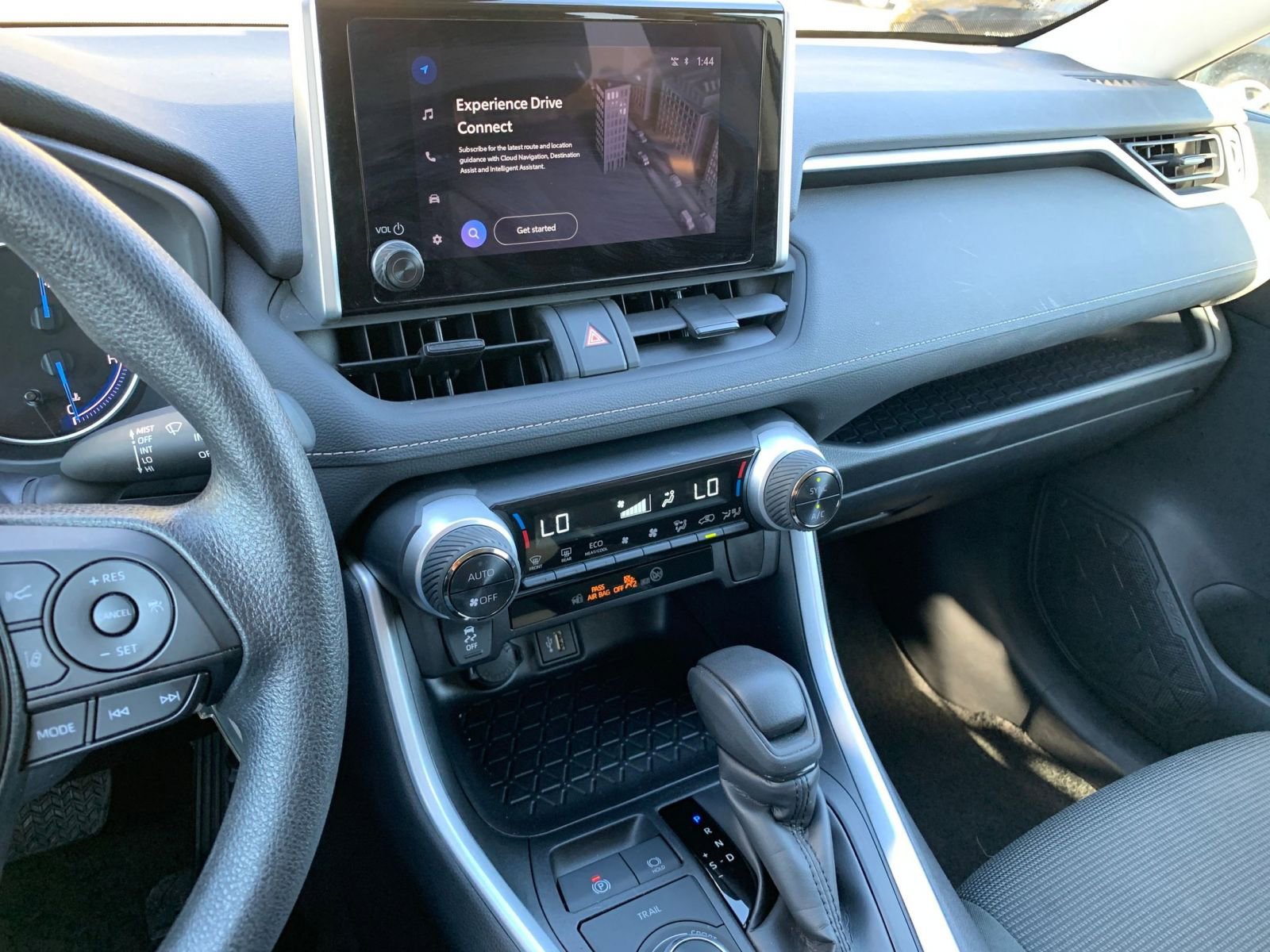 Thumbnail: 2025 Toyota RAV4 - 18