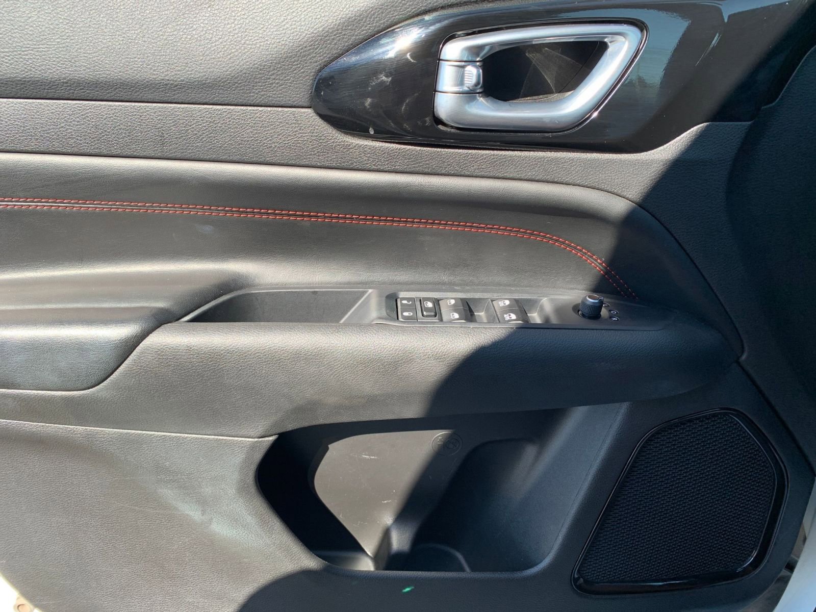 Thumbnail: 2025 Jeep Compass - 20