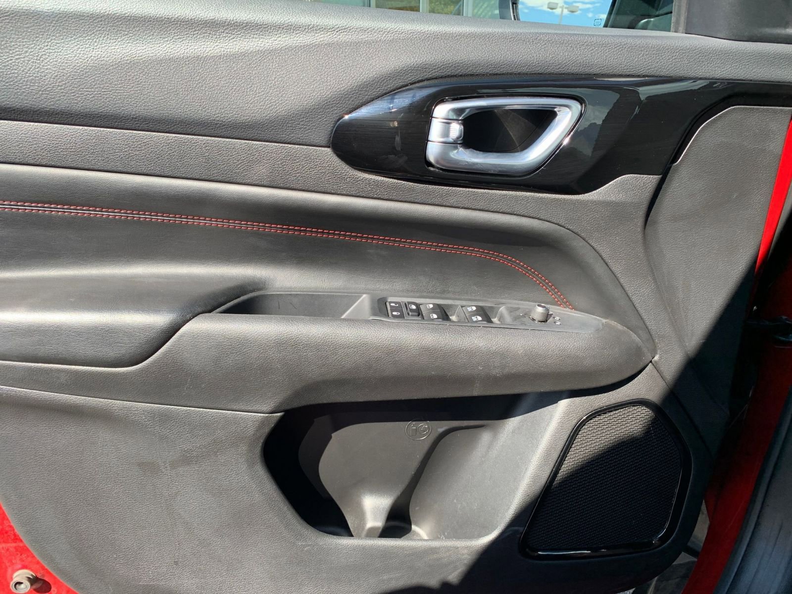 Thumbnail: 2025 Jeep Compass - 20