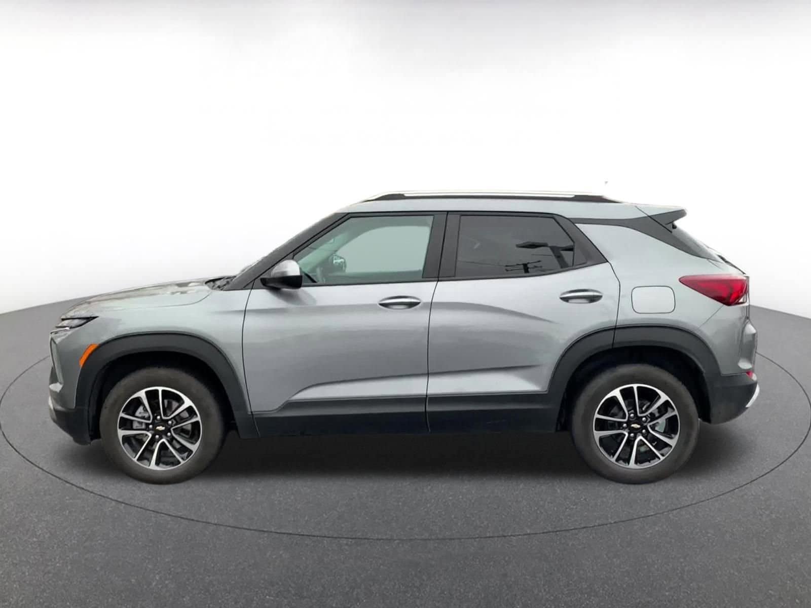 Thumbnail: 2025 Chevrolet TrailBlazer - 9