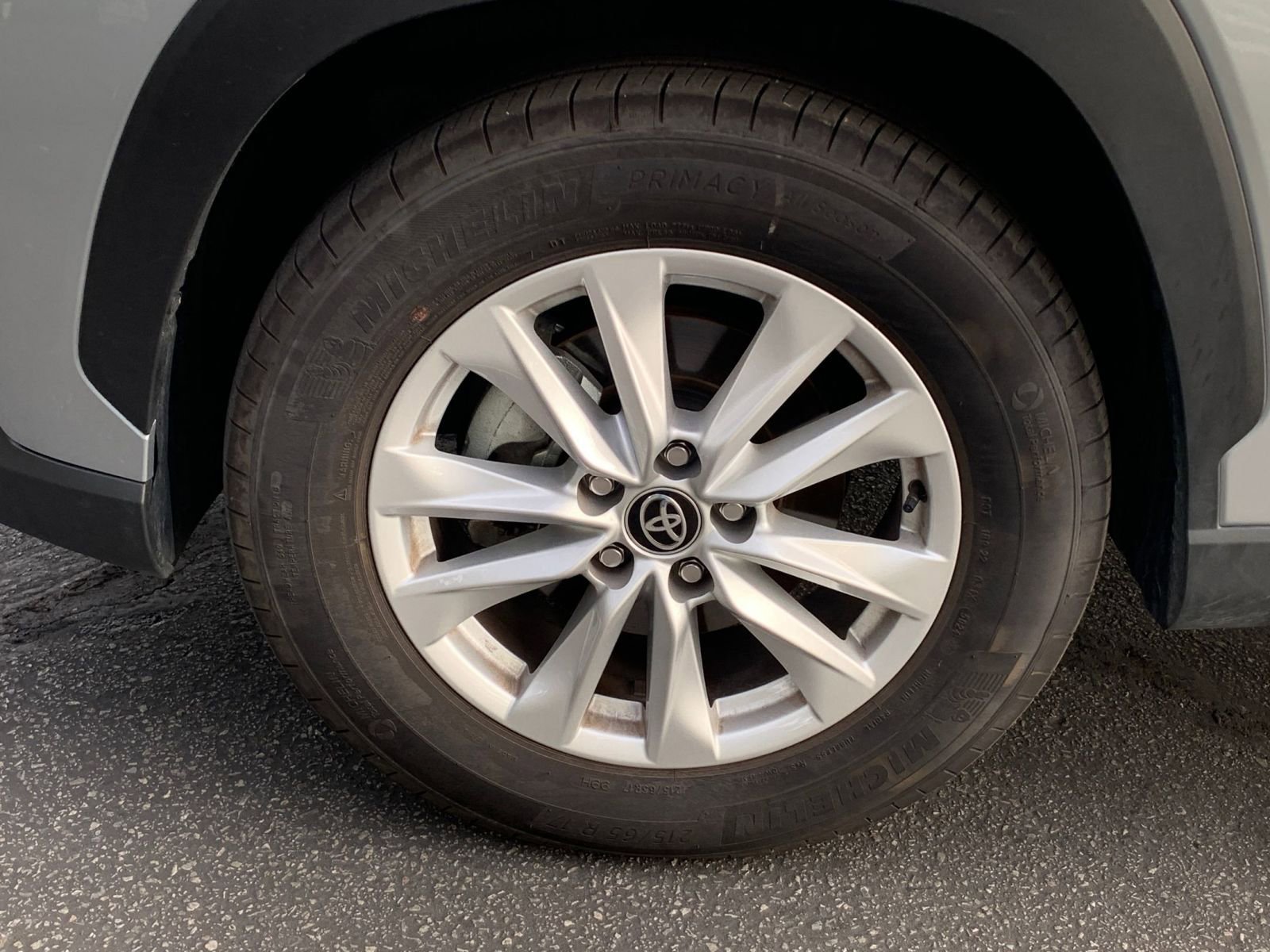 Thumbnail: 2025 Toyota Corolla Cross - 29