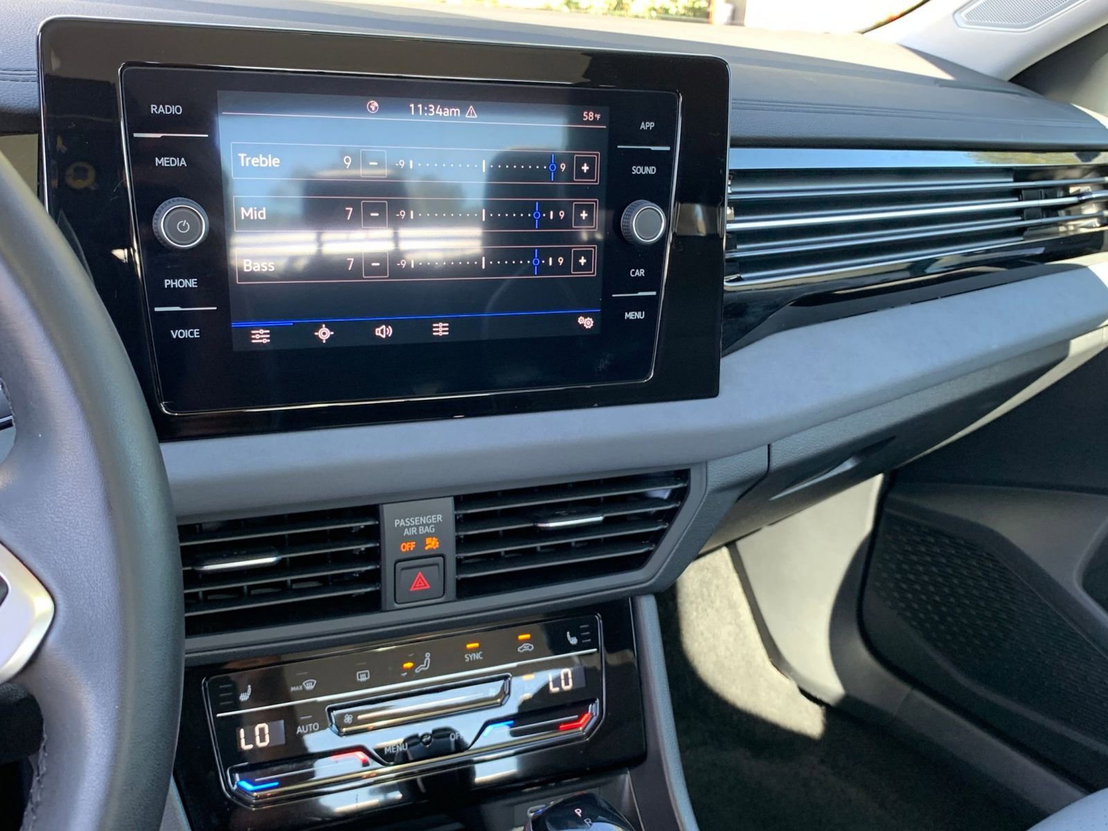 Thumbnail: 2025 Volkswagen Jetta - 18