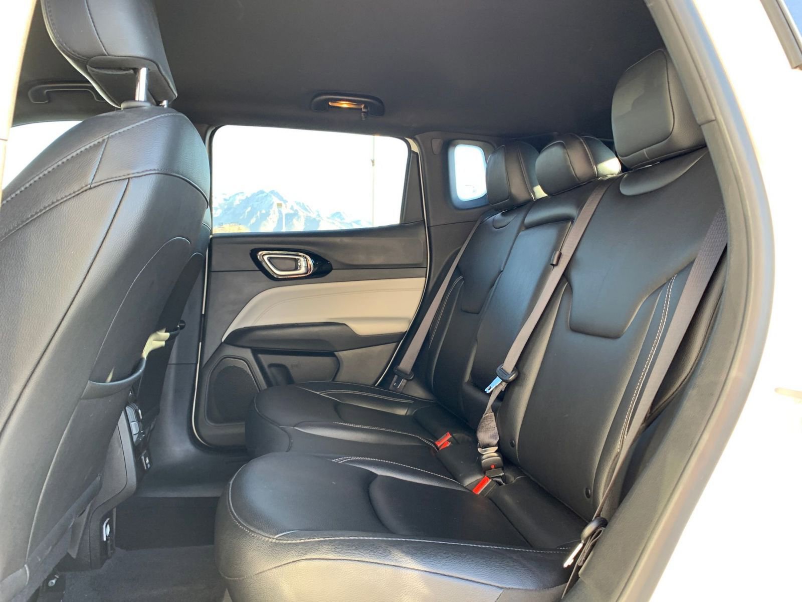 Thumbnail: 2025 Jeep Compass - 25