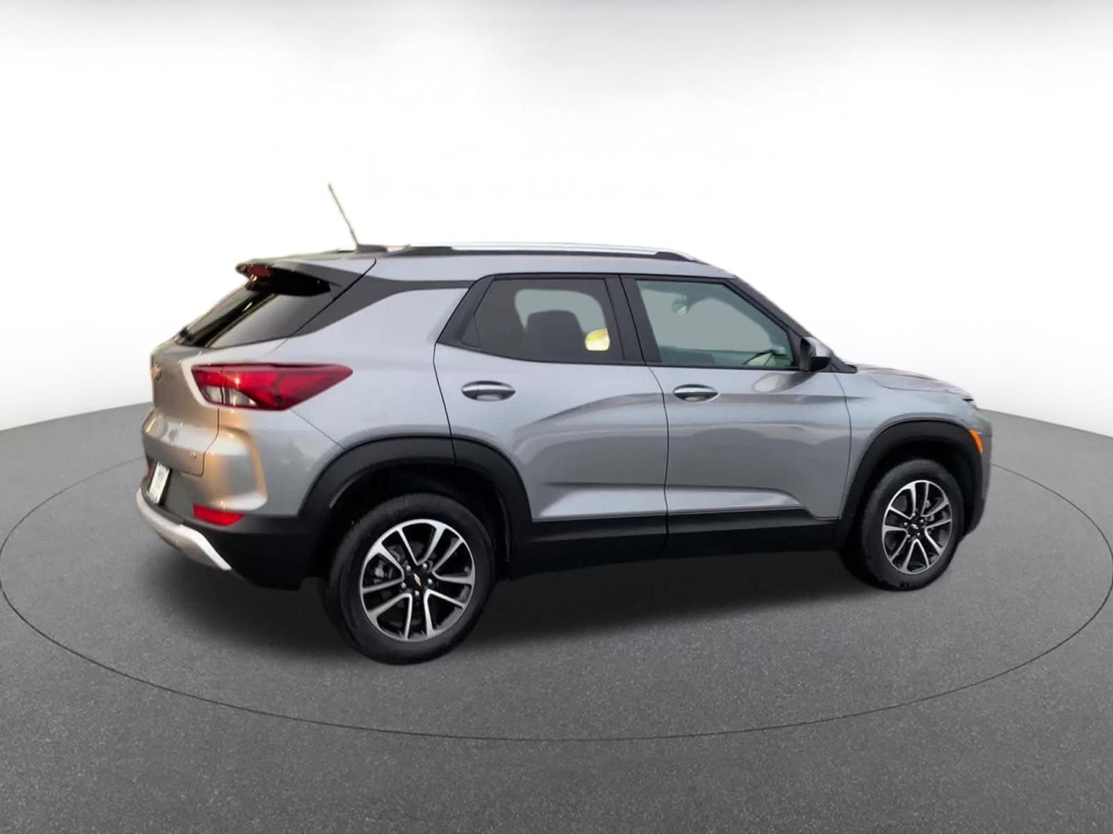 Thumbnail: 2025 Chevrolet TrailBlazer - 15