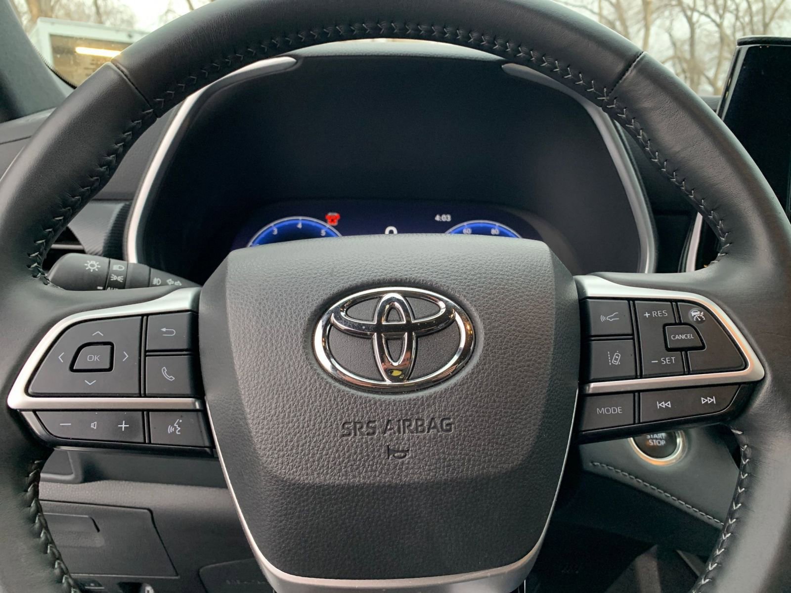 Thumbnail: 2025 Toyota Highlander - 30