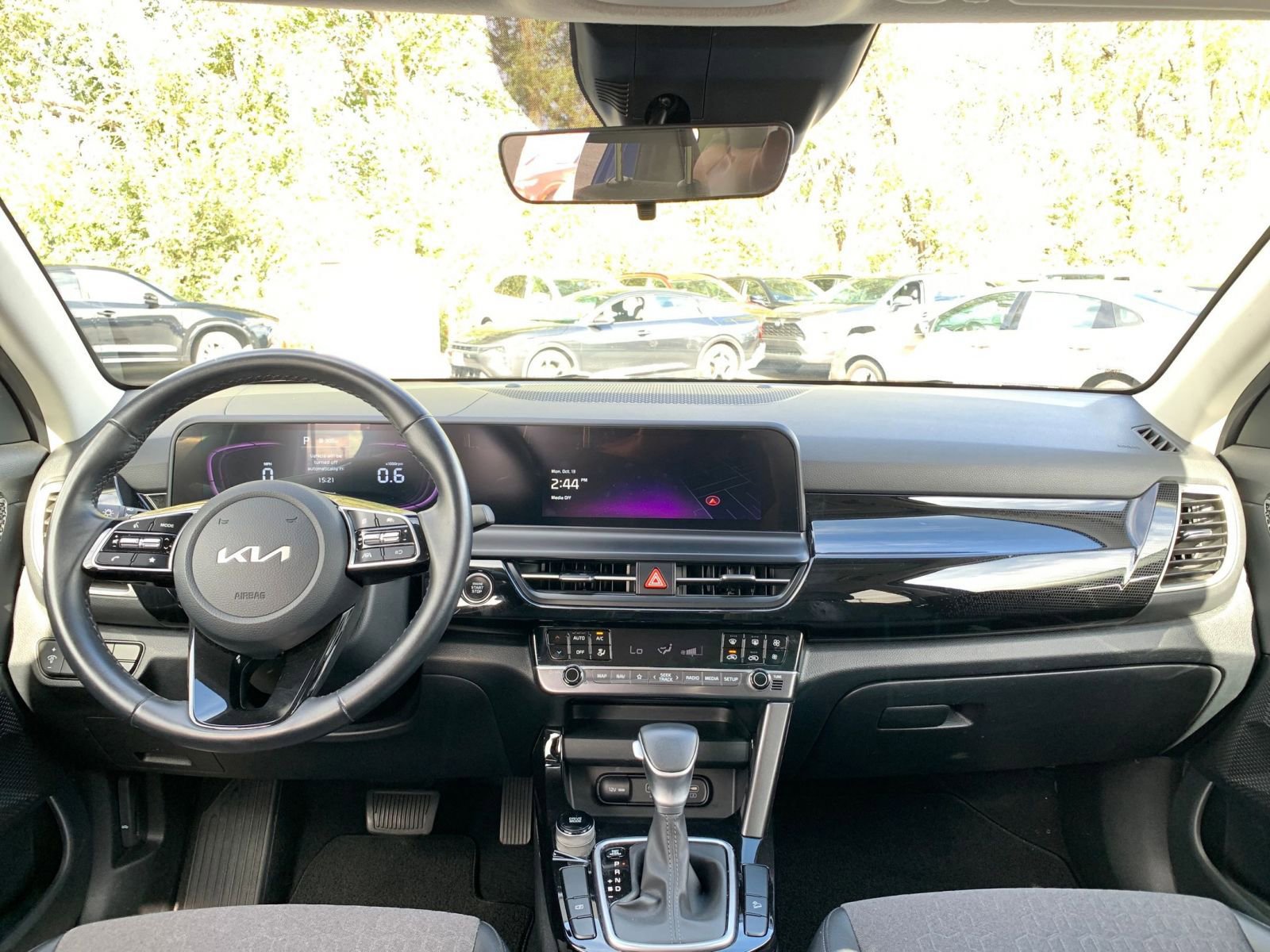 Thumbnail: 2025 Kia Seltos - 32