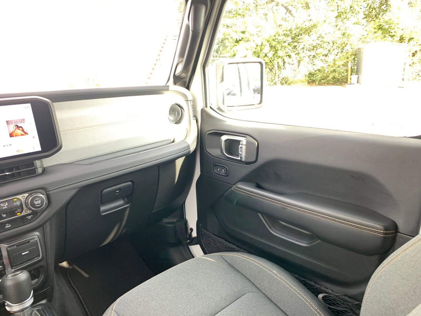 Thumbnail: 2025 Jeep Wrangler - 34