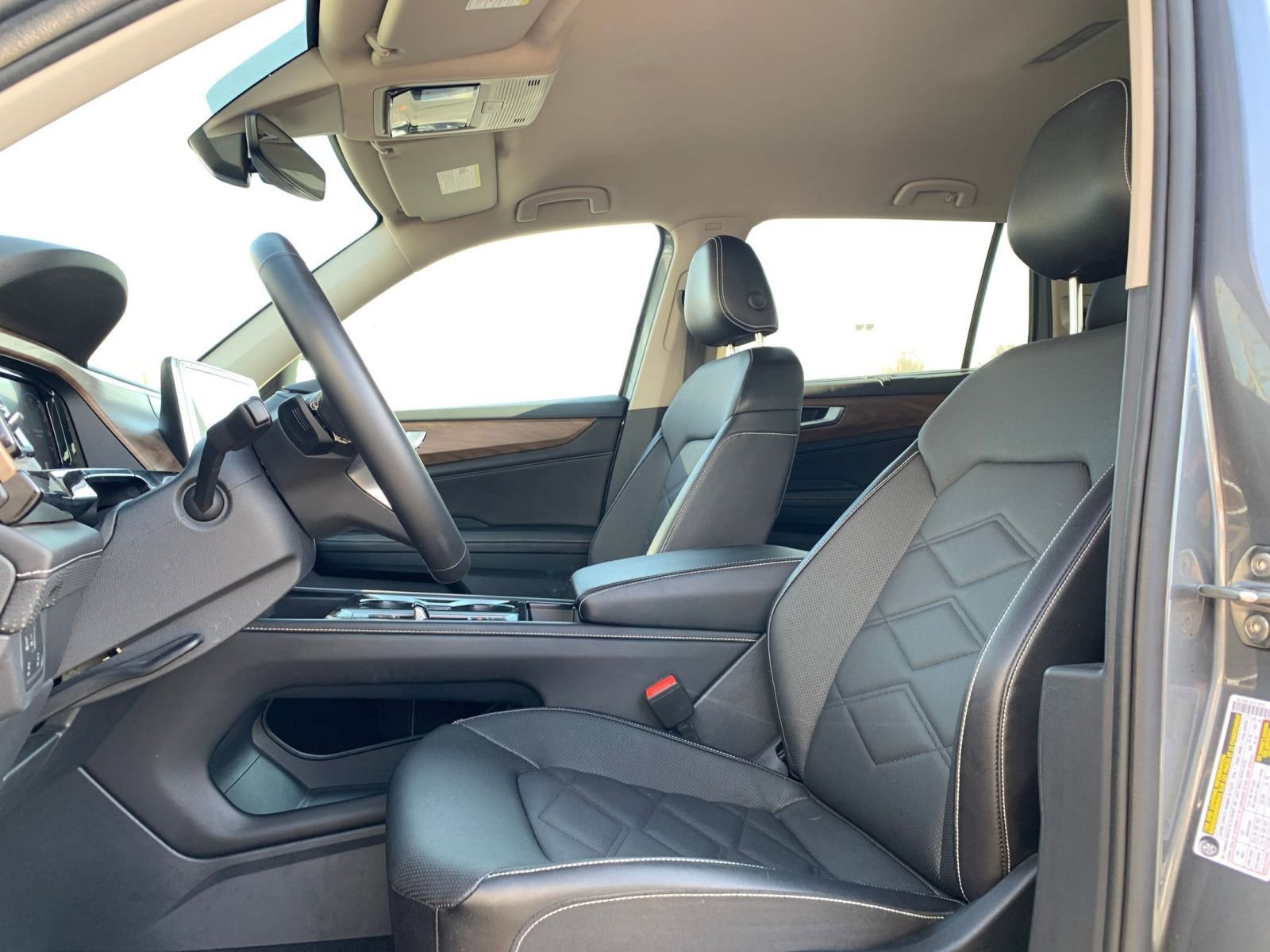 Thumbnail: 2025 Volkswagen Atlas - 29