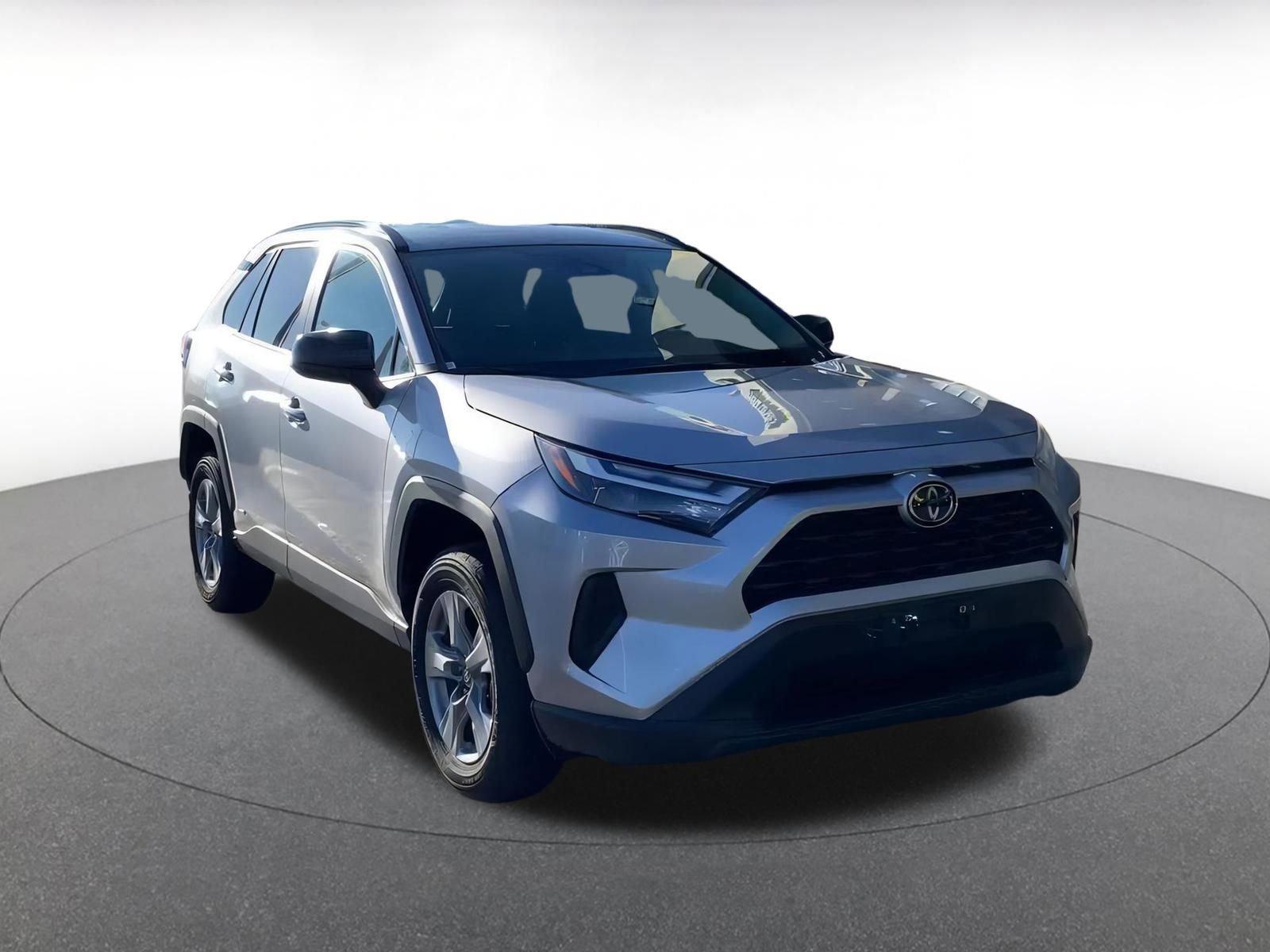 Thumbnail: 2025 Toyota RAV4 - 3