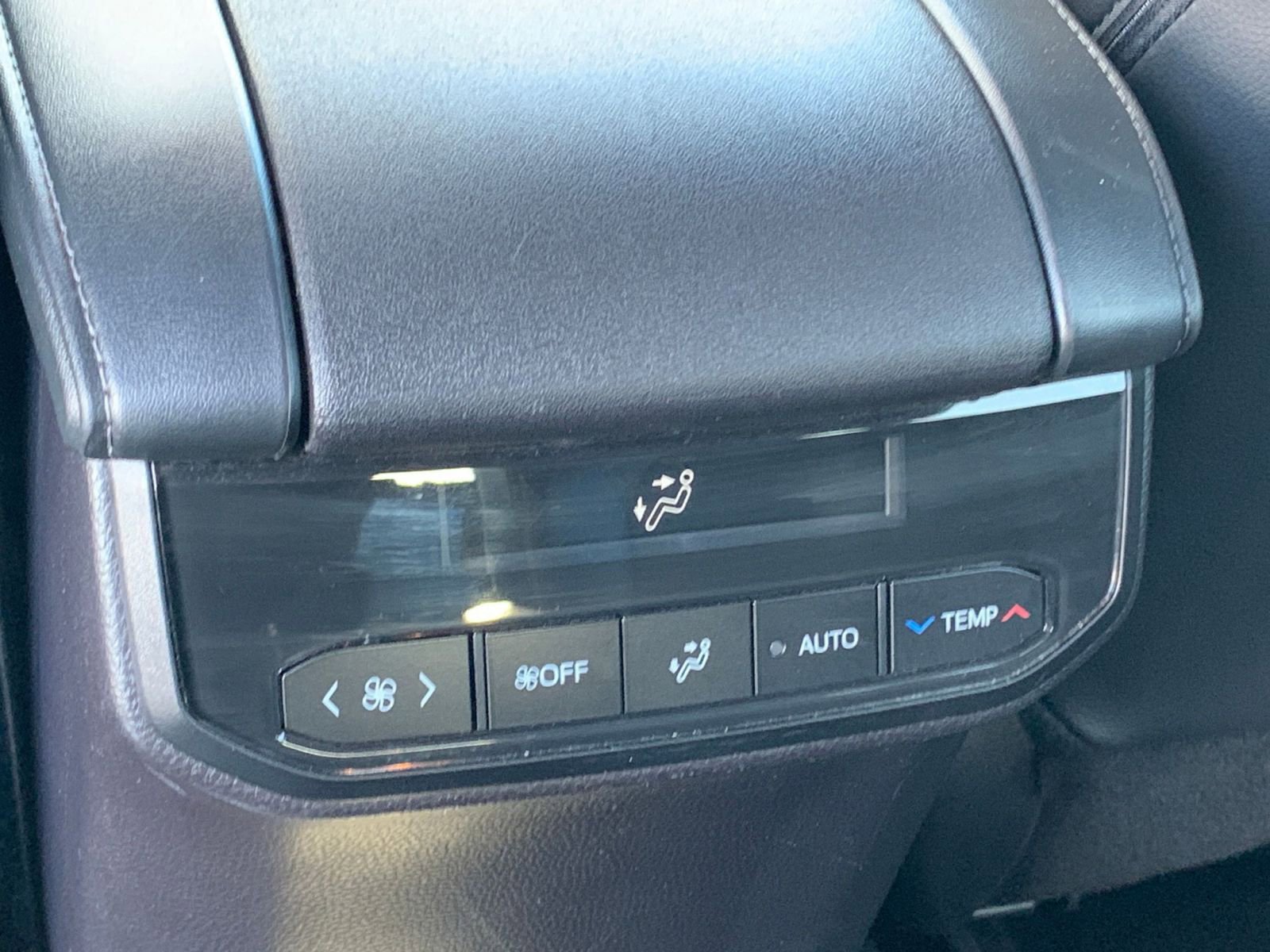 Thumbnail: 2025 Toyota Highlander - 24