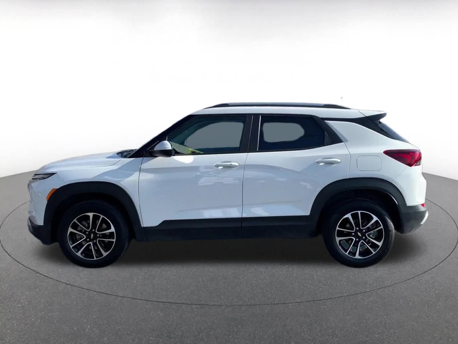 Thumbnail: 2025 Chevrolet TrailBlazer - 9