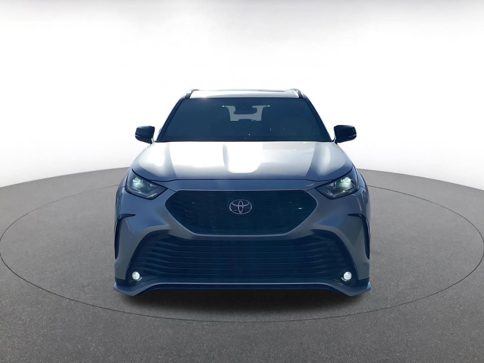 Thumbnail: 2025 Toyota Highlander - 4