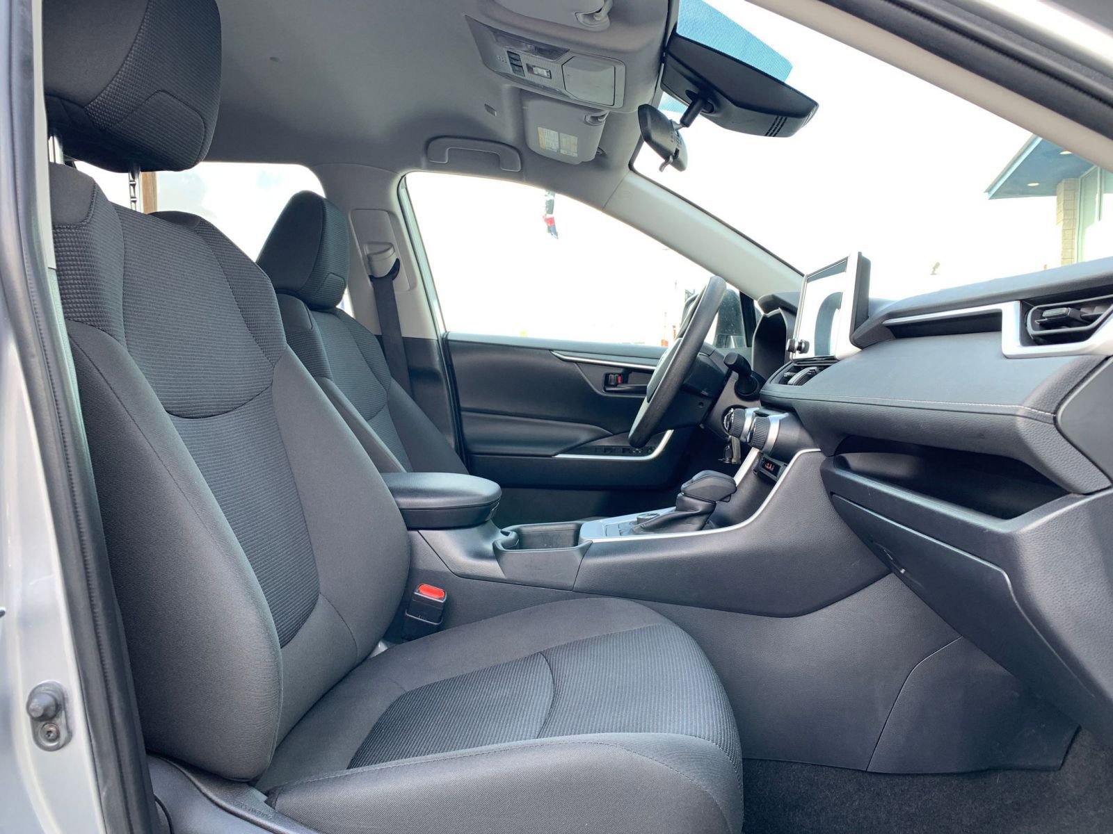 Thumbnail: 2025 Toyota RAV4 - 35