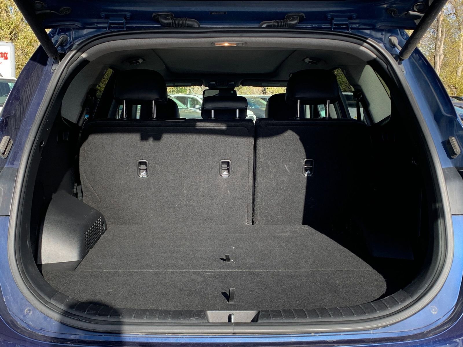 Thumbnail: 2020 Hyundai Santa Fe - 31